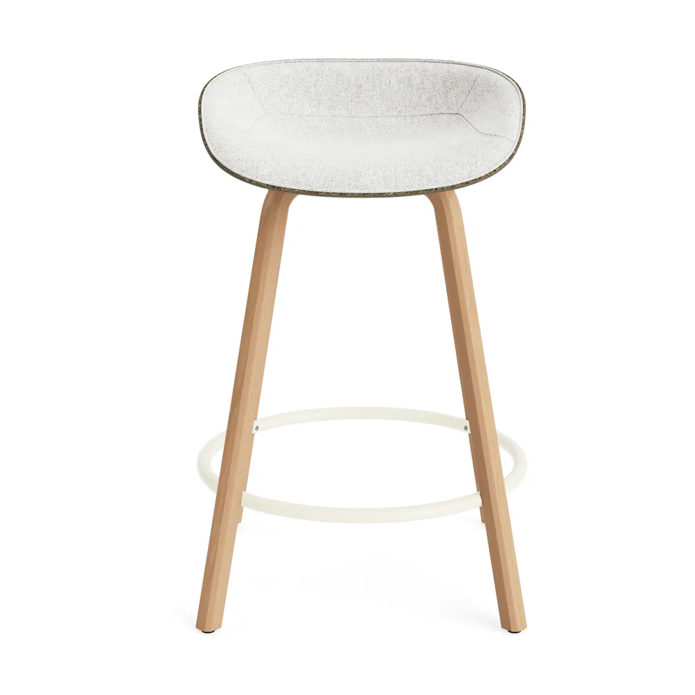 Mat 高脚凳 前饰面软包 65cm, Hallingdal 110_海藻色_山毛榉_奶油色钢材 Normann Copenhagen