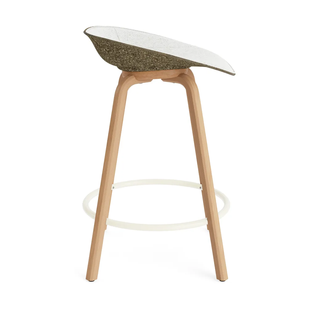 Mat 高脚凳 前饰面软包 65cm, Hallingdal 110_海藻色_山毛榉_奶油色钢材 Normann Copenhagen