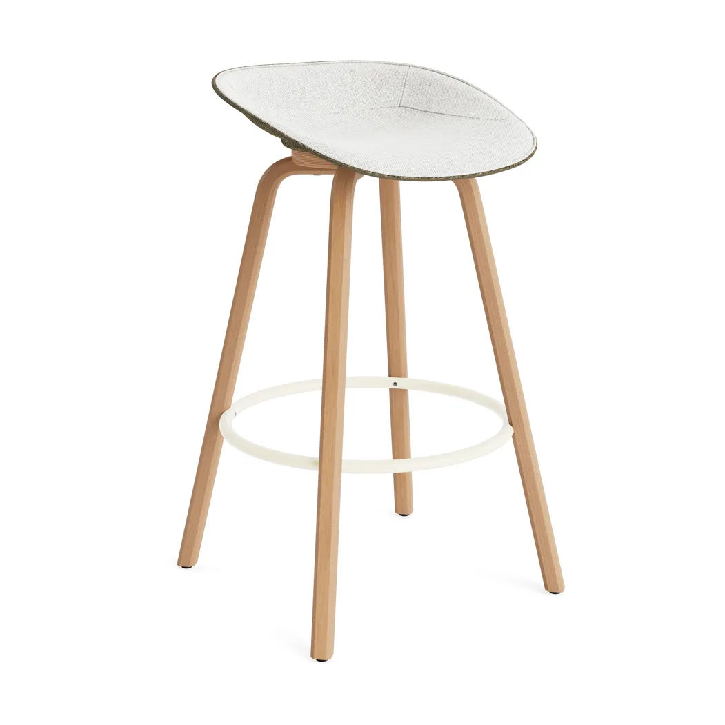 Mat 高脚凳 前饰面软包 75cm, Hallingdal 110_海藻色_山毛榉_奶油色钢材 Normann Copenhagen