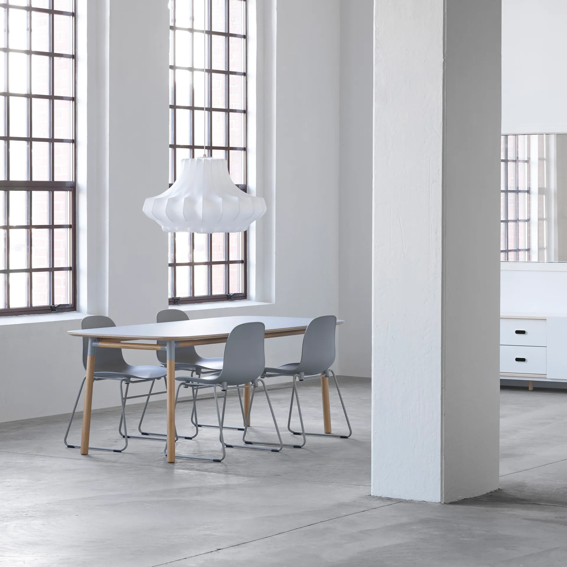 Phantom吸顶灯中号, 白色 Normann Copenhagen