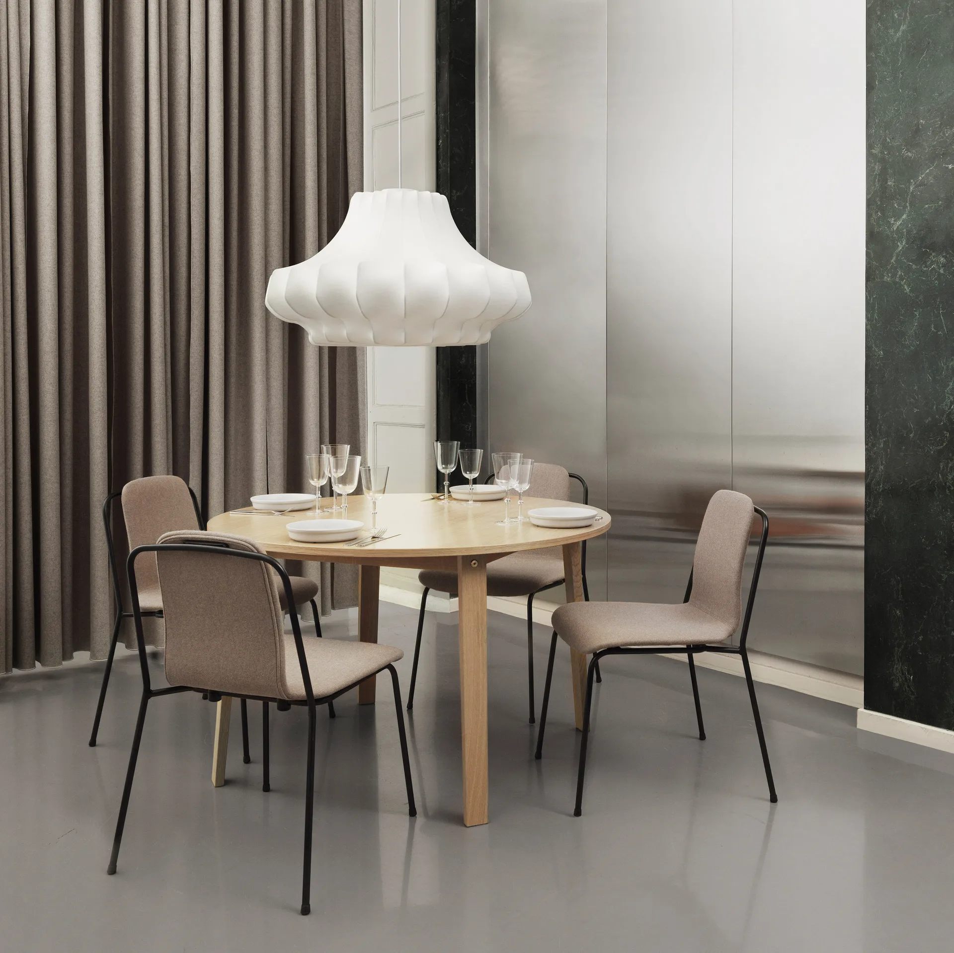 Phantom吸顶灯中号, 白色 Normann Copenhagen