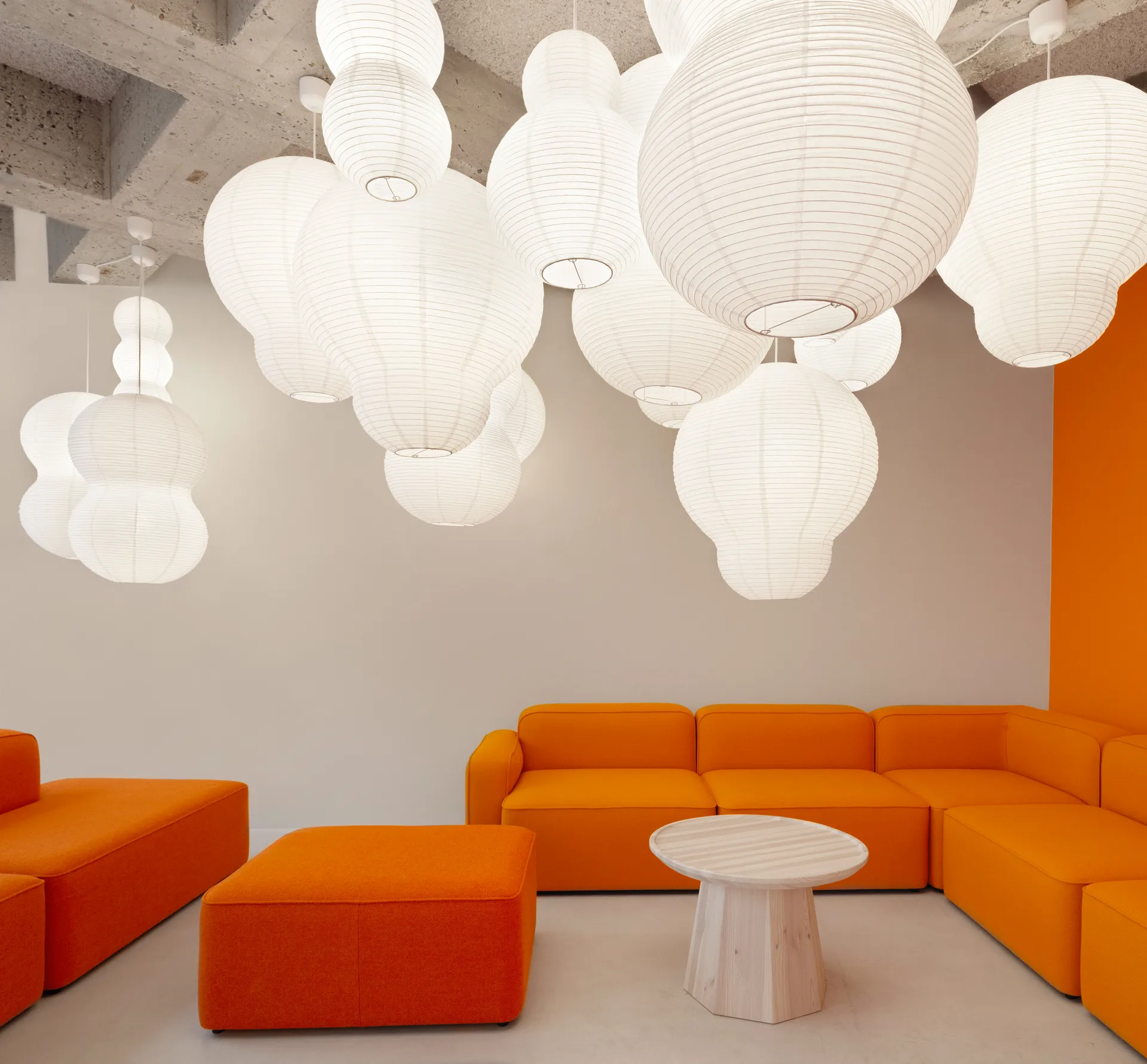 Puff Twist灯罩50x90cm, 白色 Normann Copenhagen