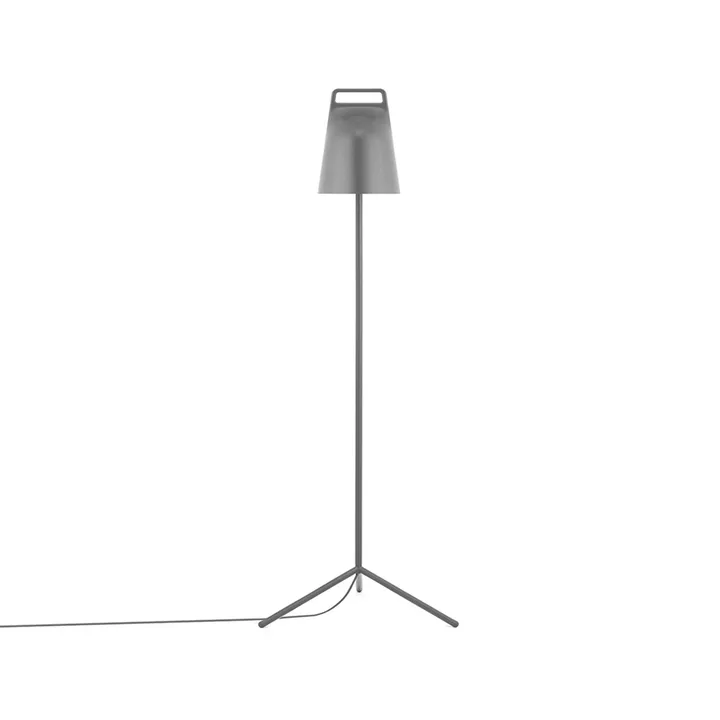 Stage 落地灯 - 灰色_粉末涂层钢 - Normann Copenhagen
