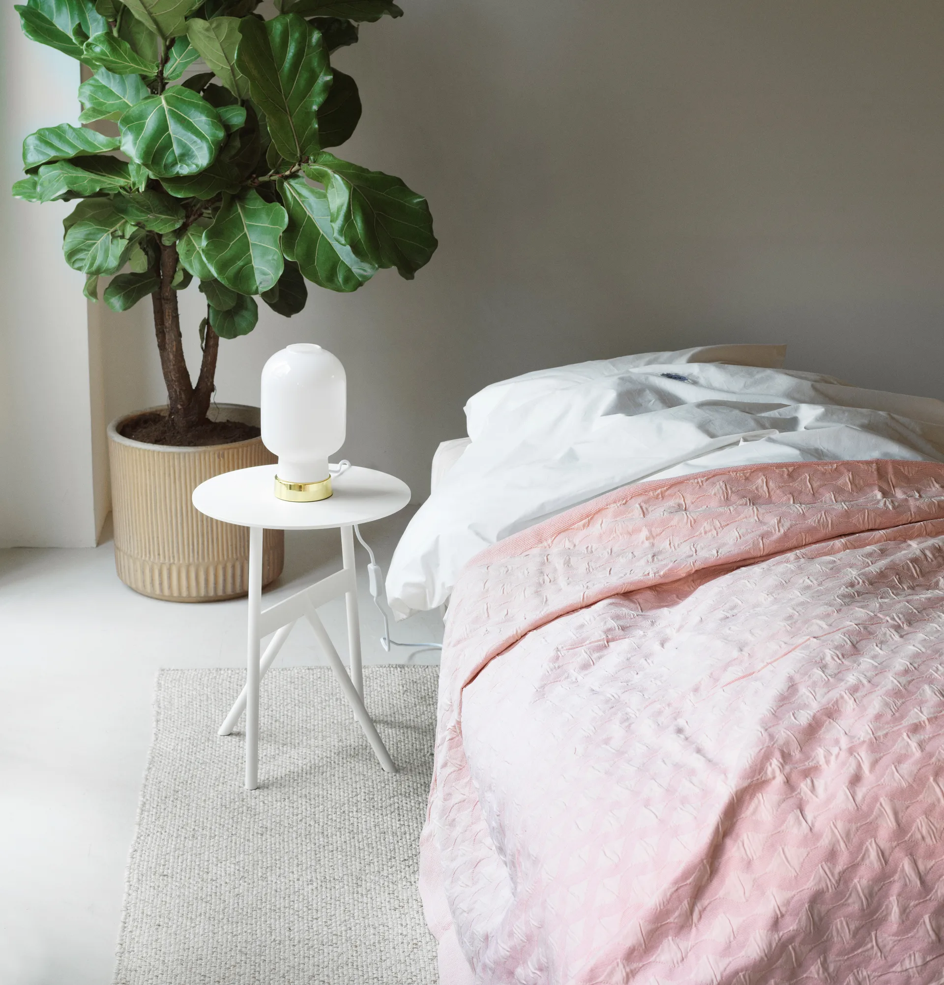 Stock 桌子 小边桌 Ø37 cm H:46 cm, 白色 Normann Copenhagen