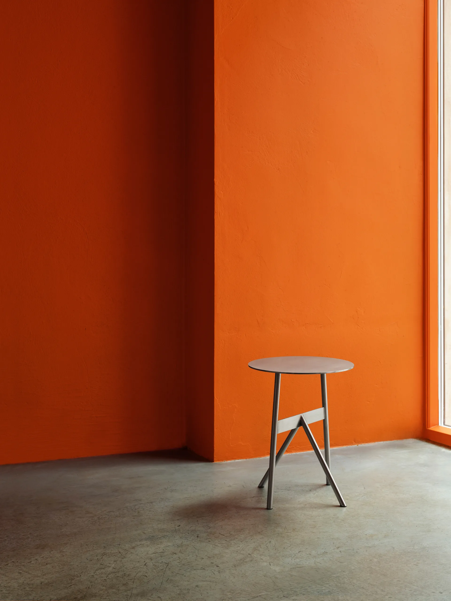 Stock 桌子 小边桌 Ø37 cm H:46 cm, 白色 Normann Copenhagen