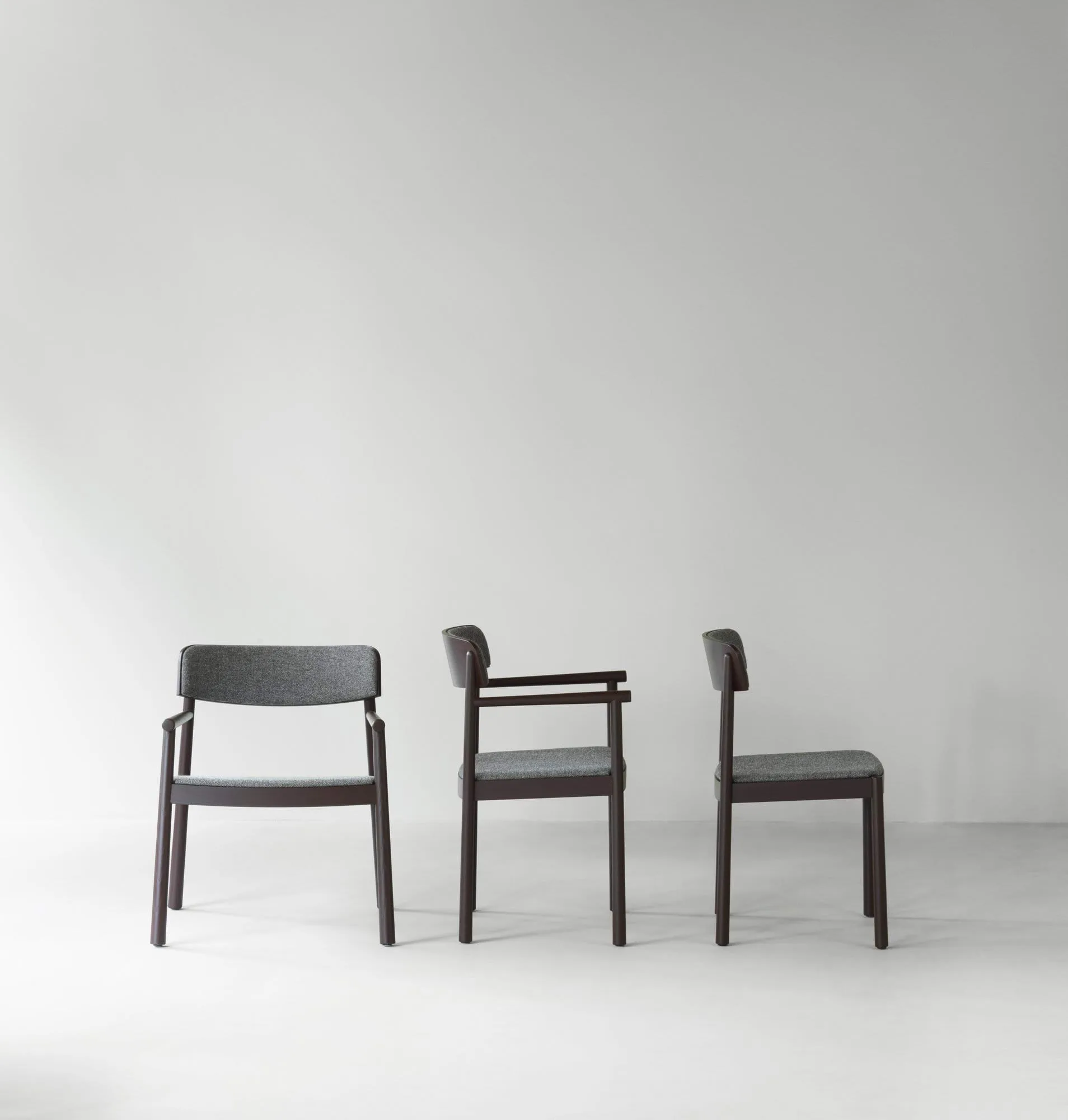 Timb 扶手椅, 棕色白蜡木_Hallingdal 368 Normann Copenhagen