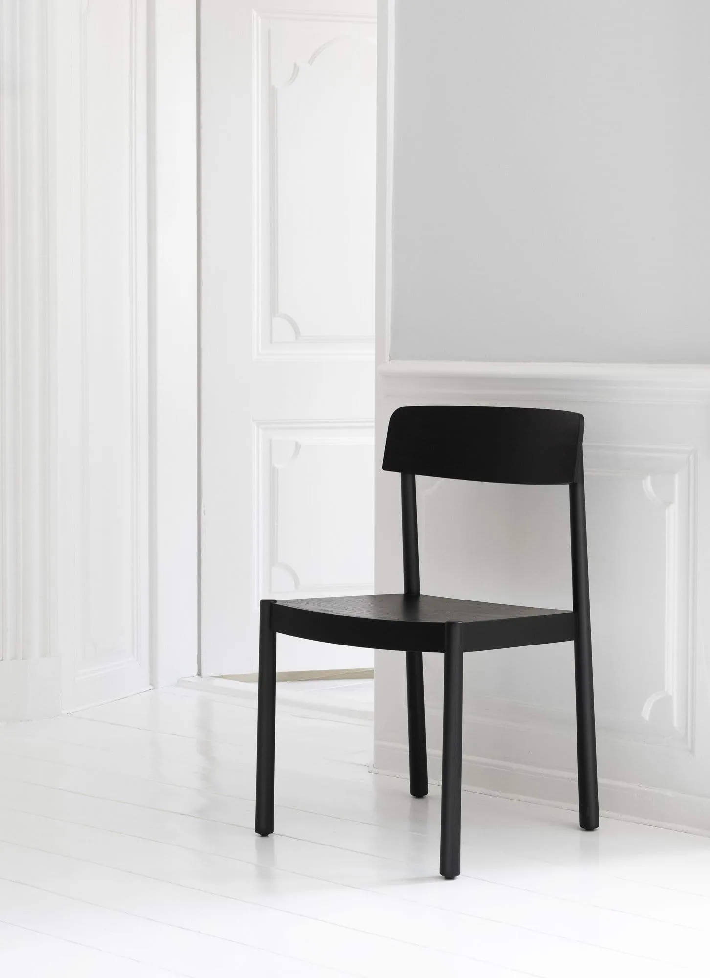 Timb 带垫椅子, 黑色_超纤皮革_黑色 Normann Copenhagen