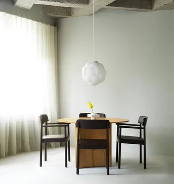 Timb 扶手椅 - 棕色白蜡木 - Normann Copenhagen