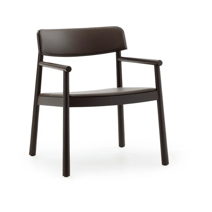 Timb 扶手椅 - 棕色白蜡木_超纤皮革巧克力色 - Normann Copenhagen