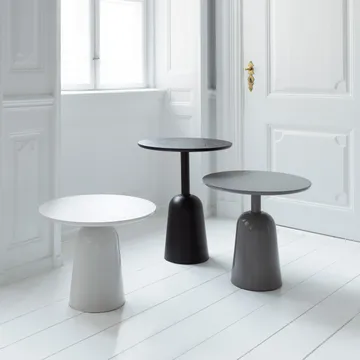 Turn adjus桌子 桌子 Ø55 cm - 暖灰色 - Normann Copenhagen
