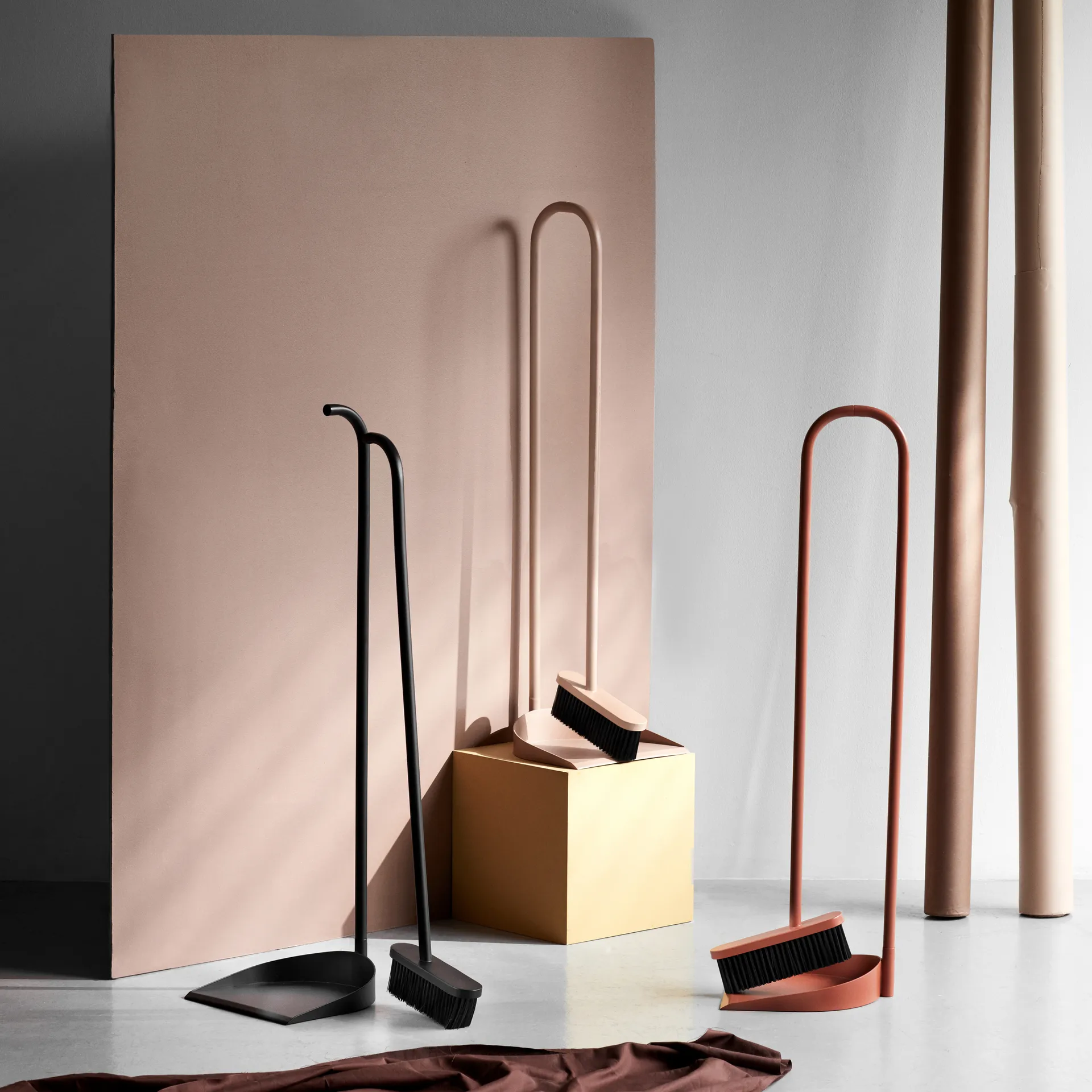 Cane broom and dustpan, 米色 Northern