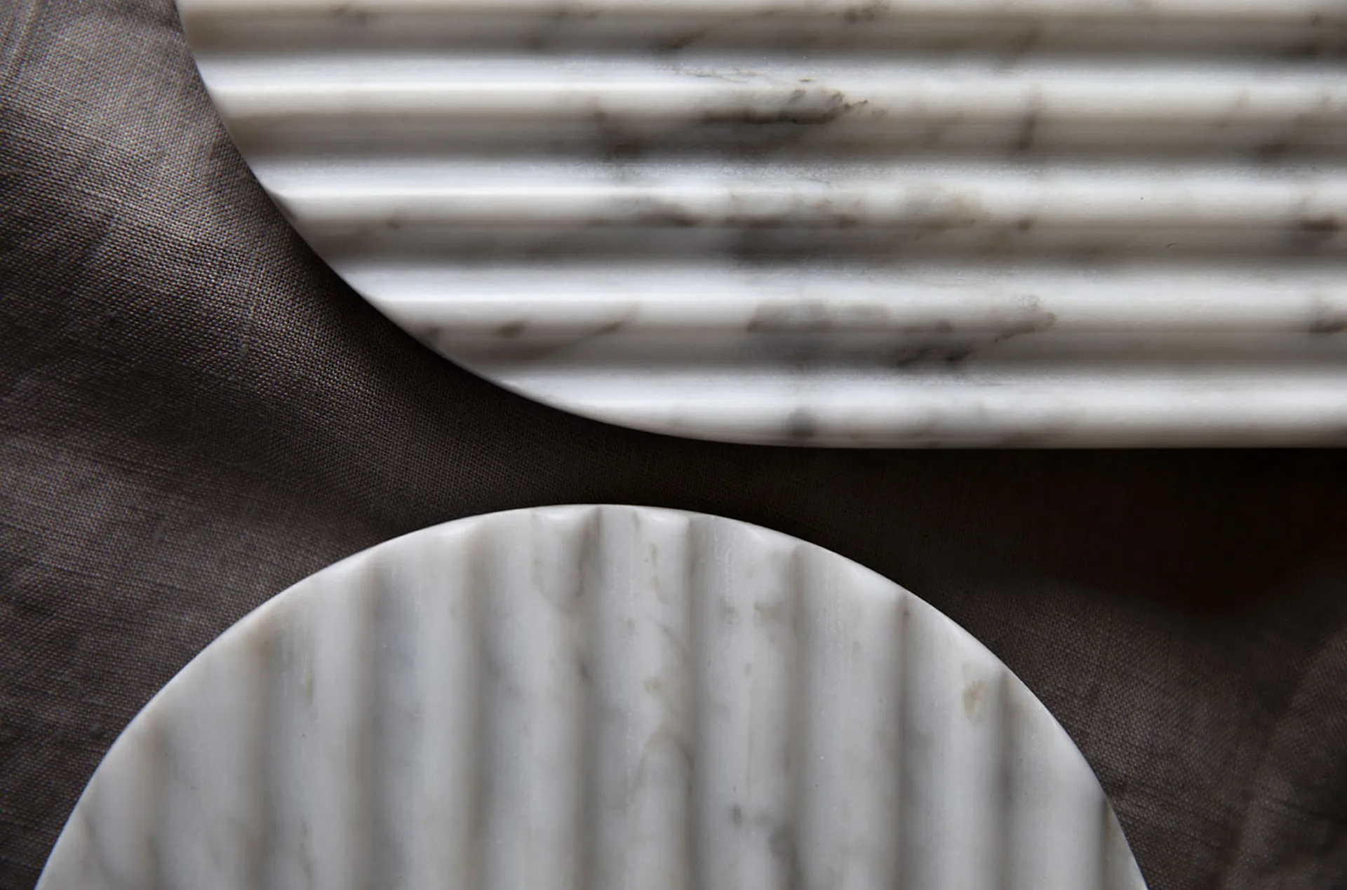 Podium tray 40 cm, Mixed 白色 marble Northern