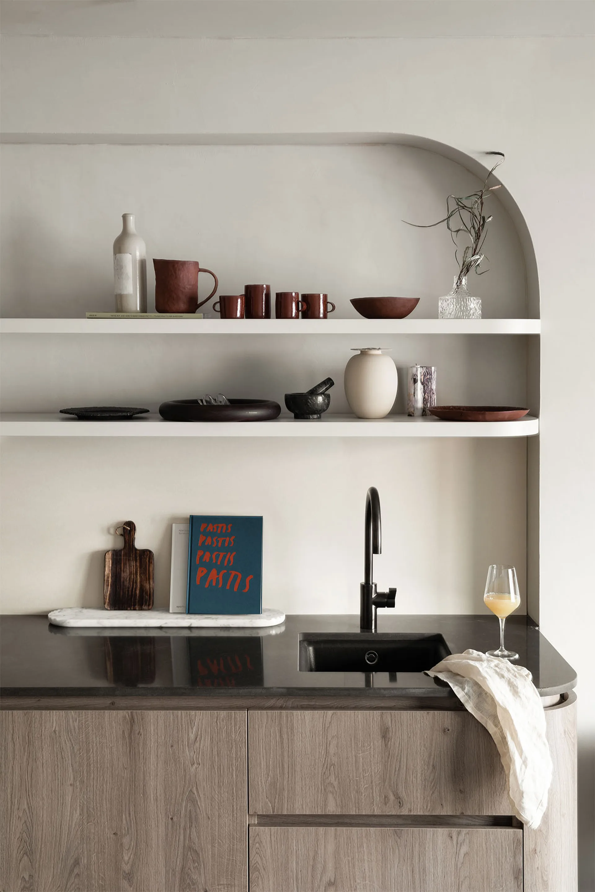 Podium tray 65 cm, Mixed 白色 marble Northern