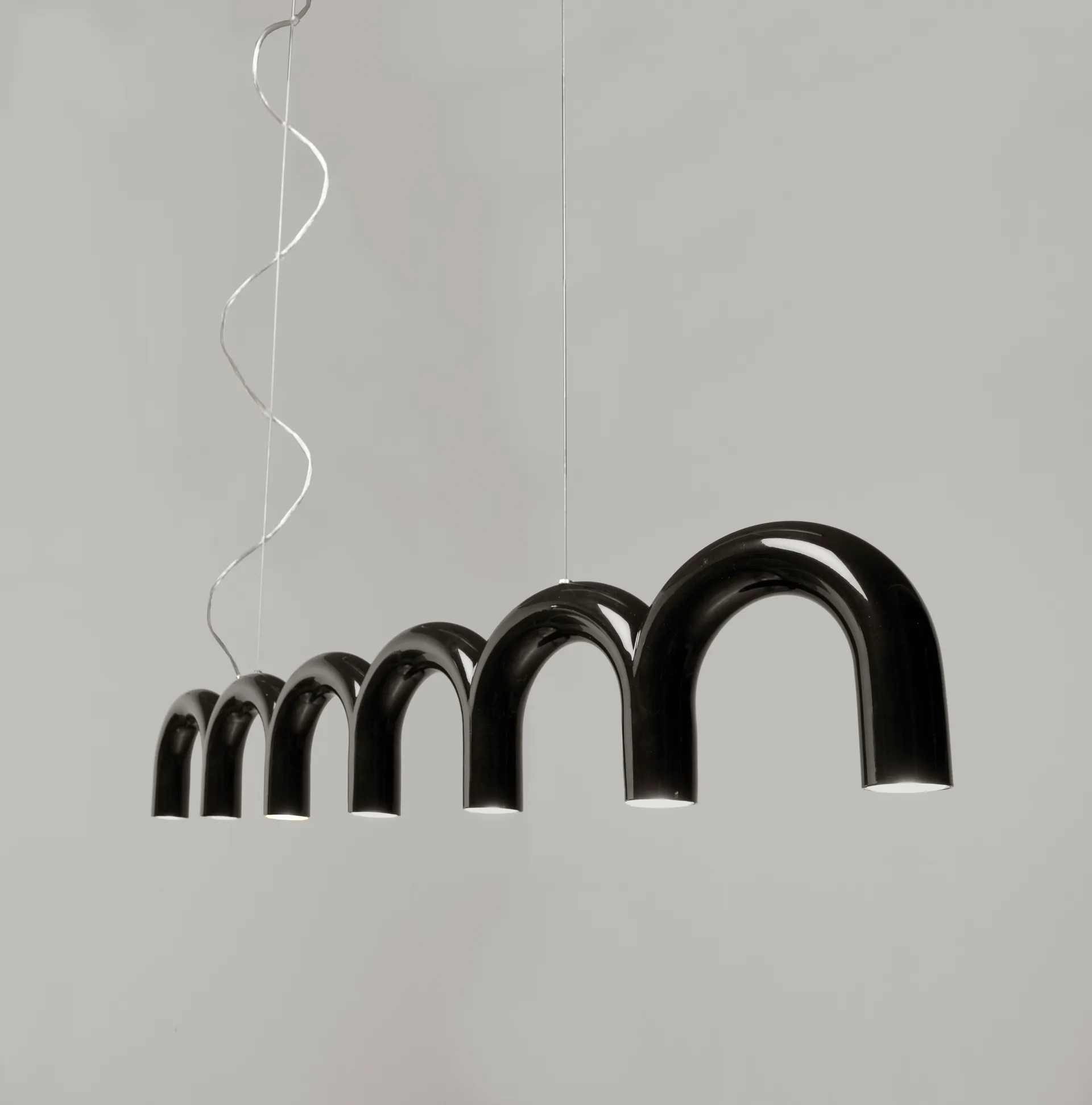 Arch吊灯125.6cm, 黑色 Oblure