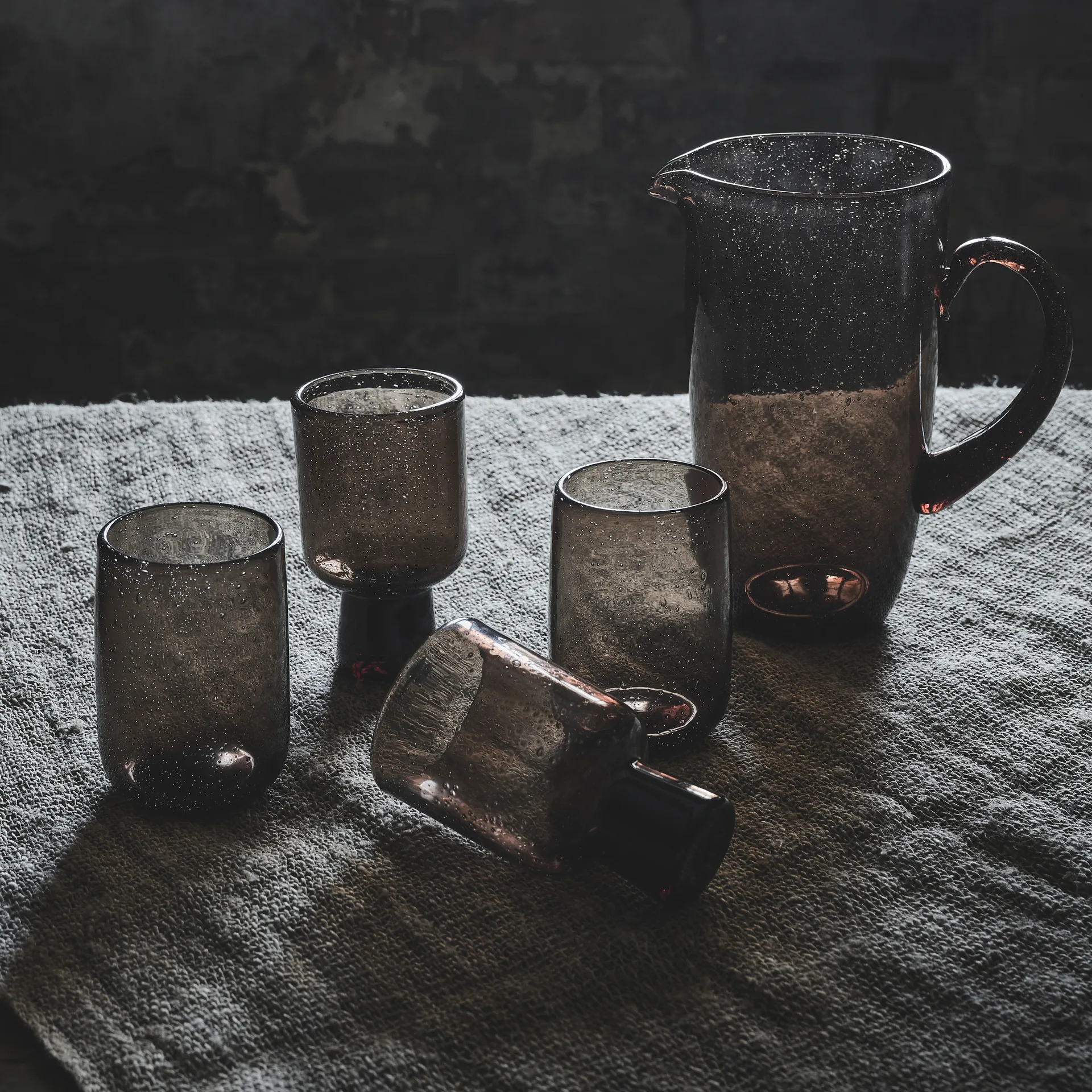 Bari 玻璃杯, 棕色 Olsson & Jensen