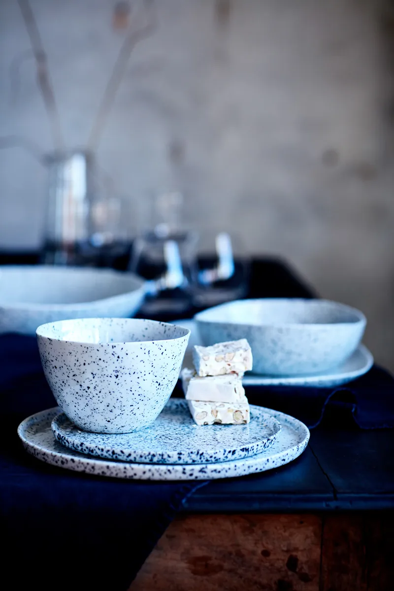 Poppi 盘子 27 cm, 白色-黑色 Olsson & Jensen