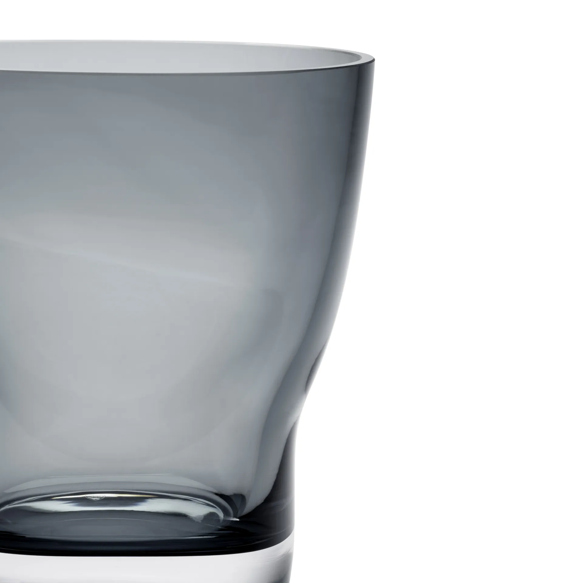 Squeeze tulip 花瓶 18 cm, 蓝色 Orrefors