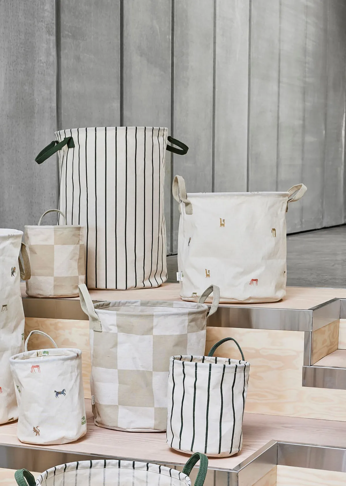 Moira 储物篮 中 Ø32x32 cm 2件, 彩色 OYOY