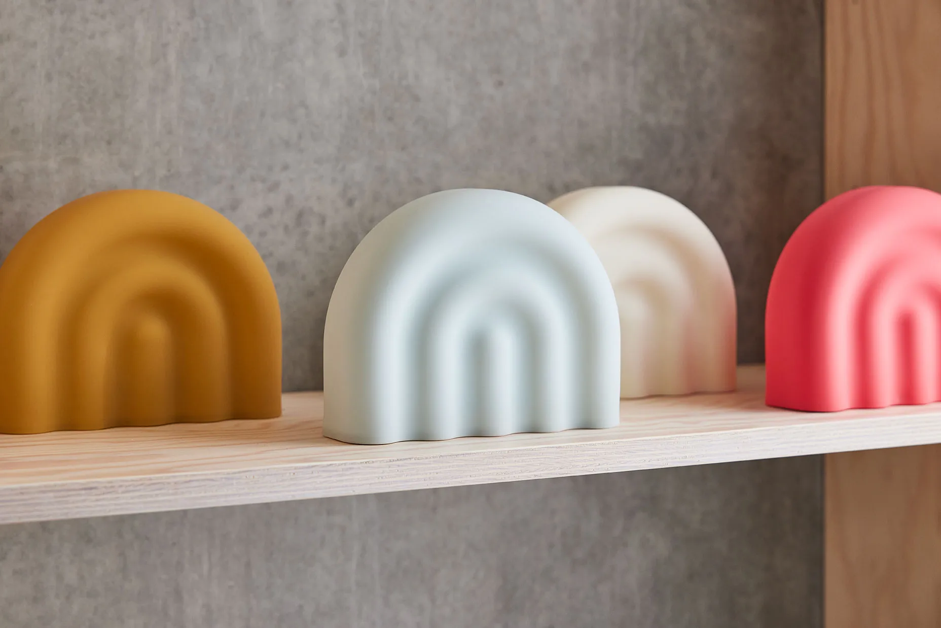 Rainbow night light, Cherry red OYOY