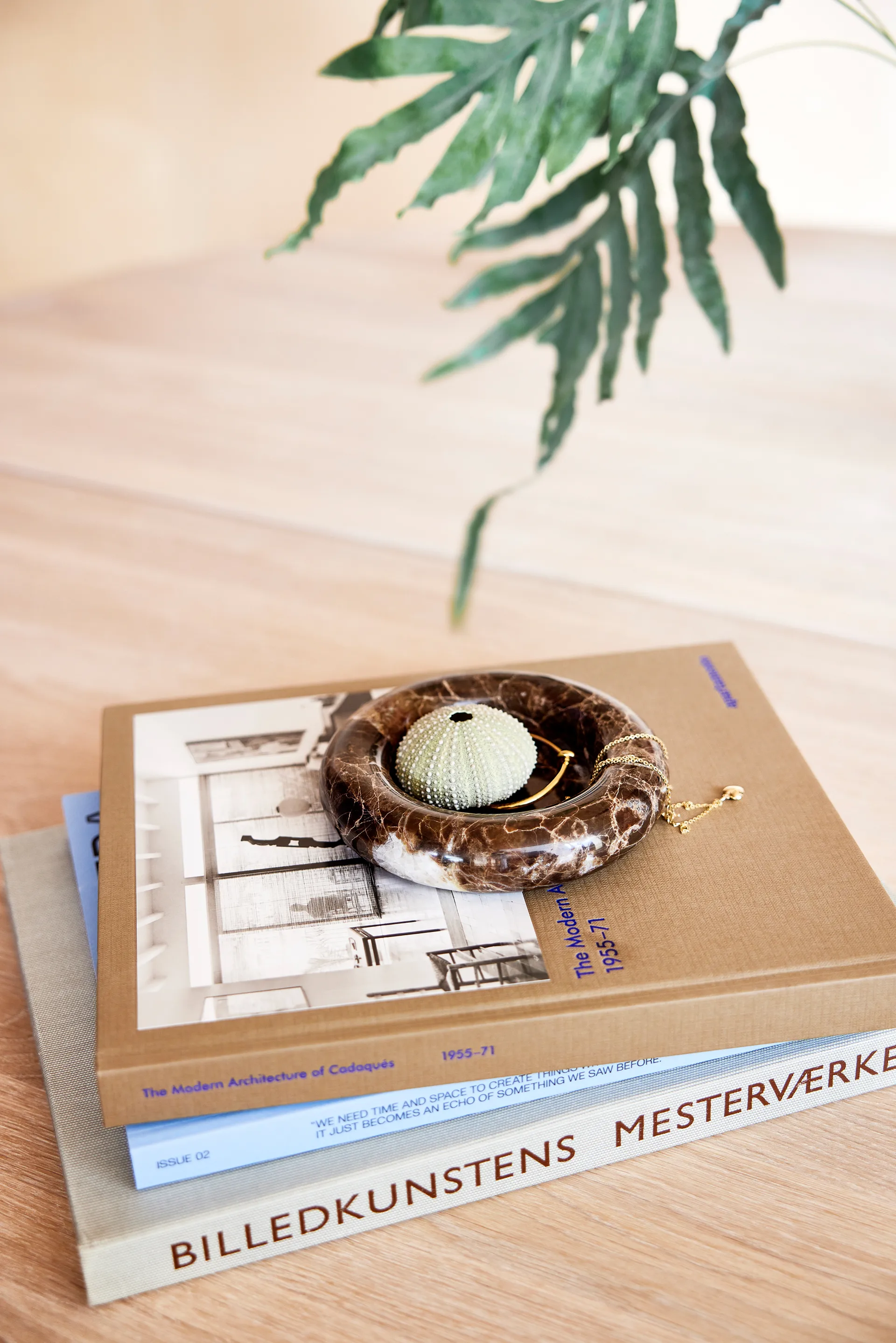 Savi marble plate large Ø13,8 cm, Choko OYOY