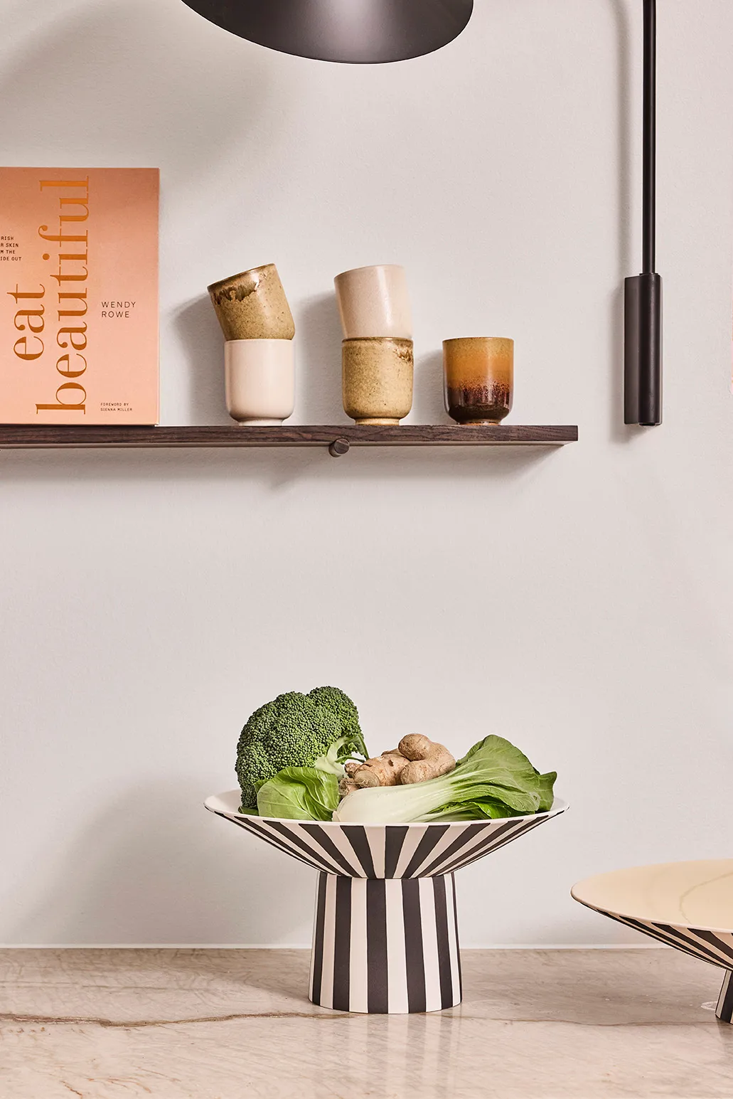 Toppu centerpiece high Ø30x17 cm, 白色-黑色 OYOY