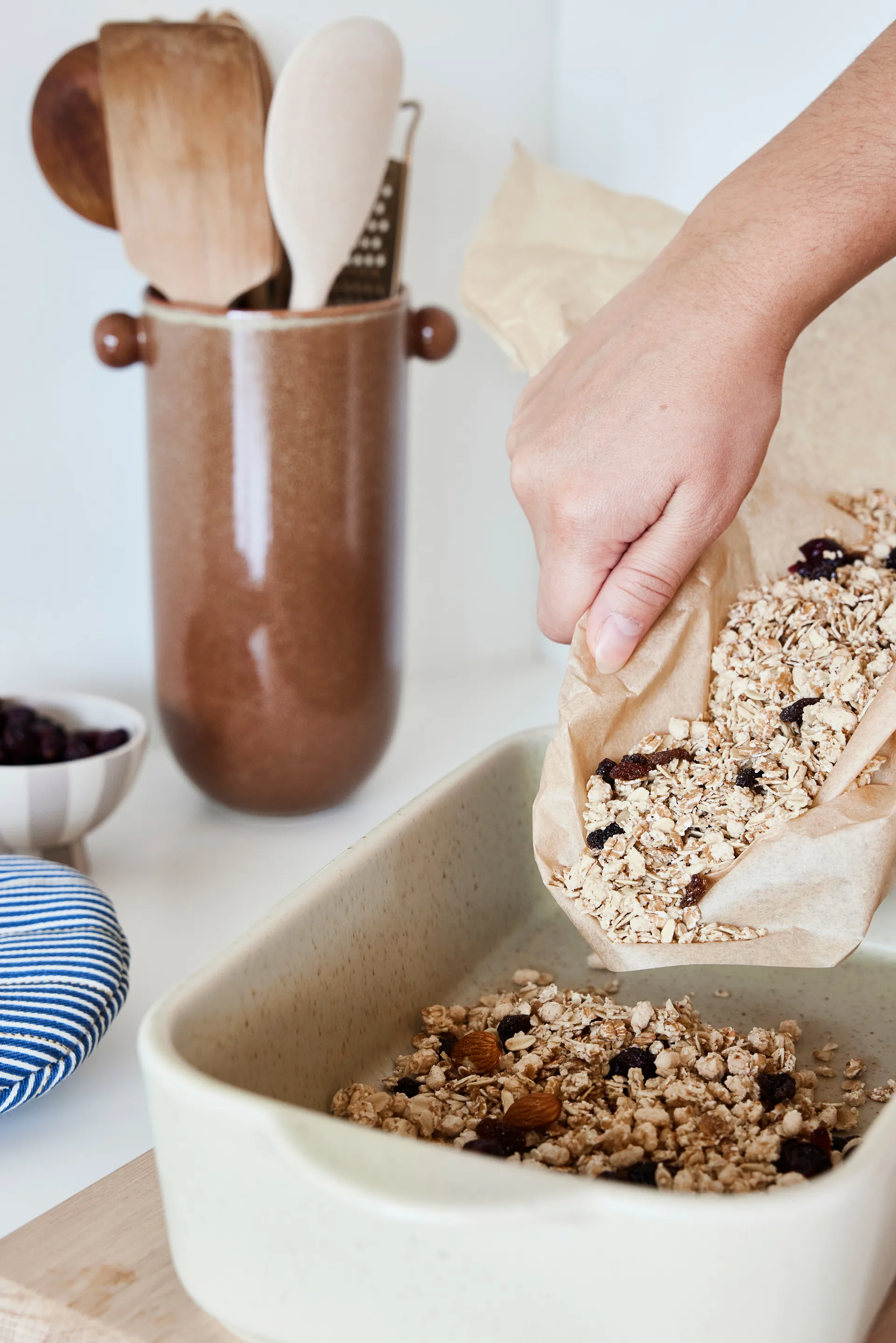 Yuka ovenproof dish 17.5x32 cm, Reactive 橄榄色 OYOY