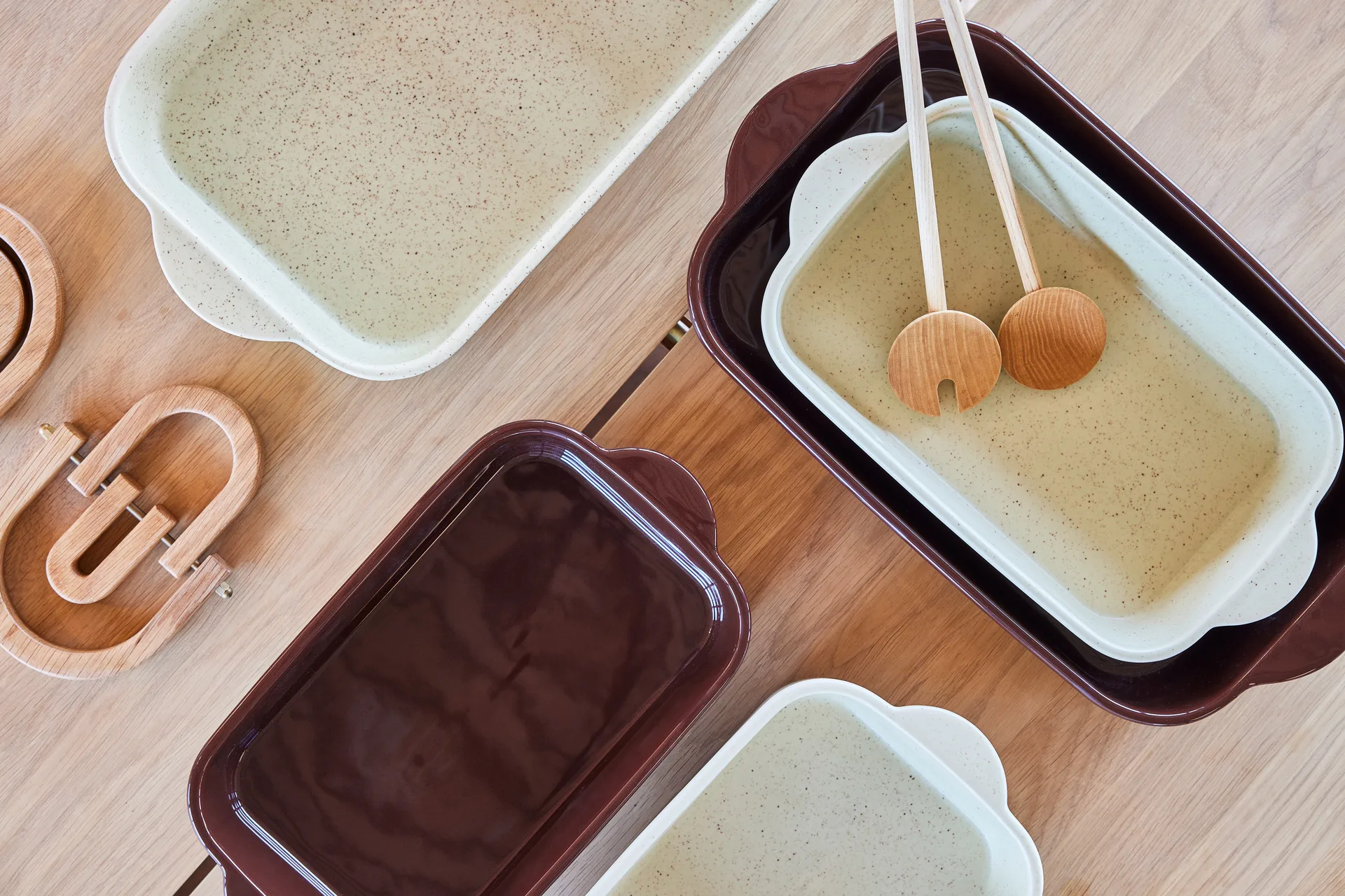 Yuka ovenproof dish 22x40 cm, Reactive 橄榄色 OYOY