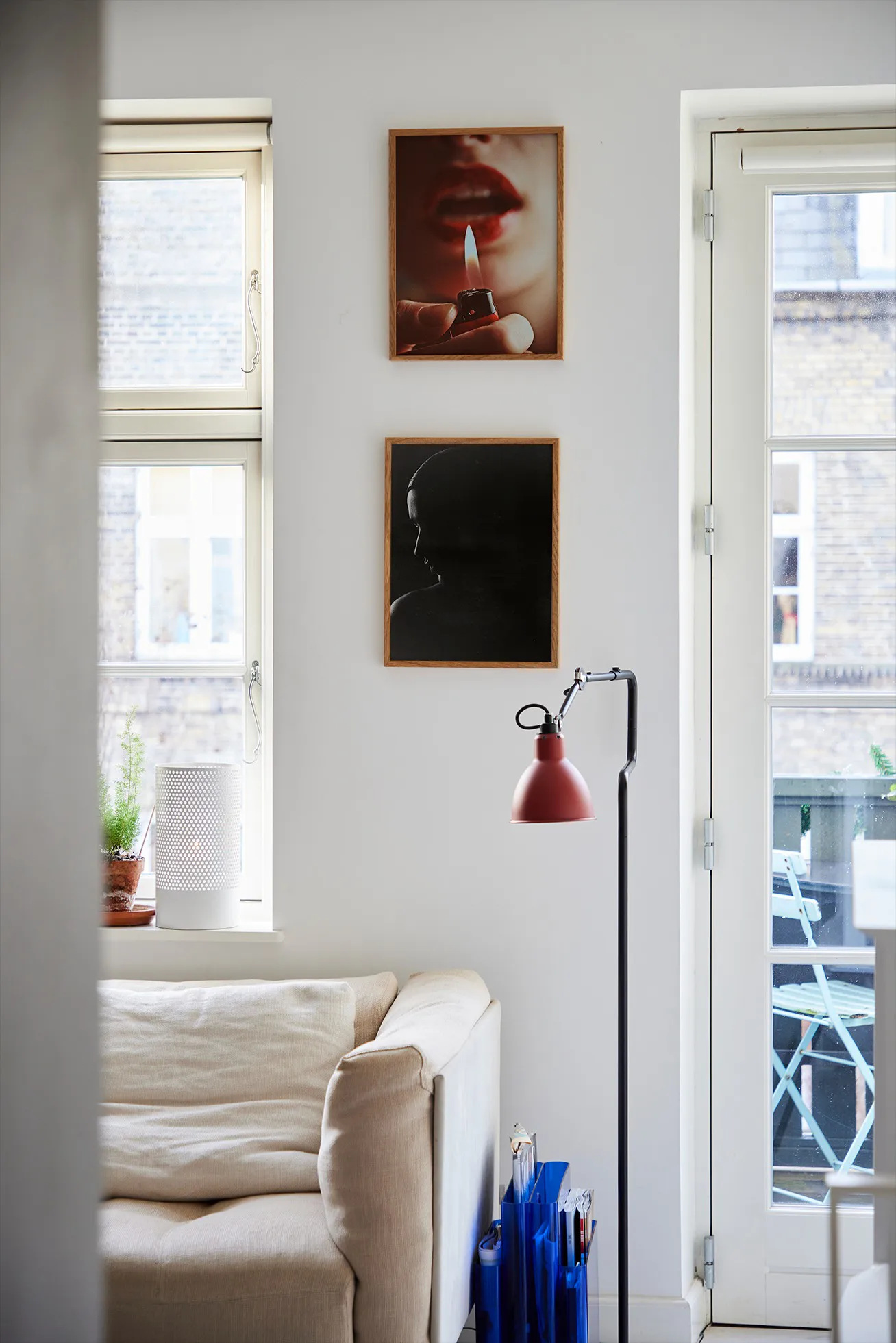 A Light 海报, 50x70 cm Paper Collective