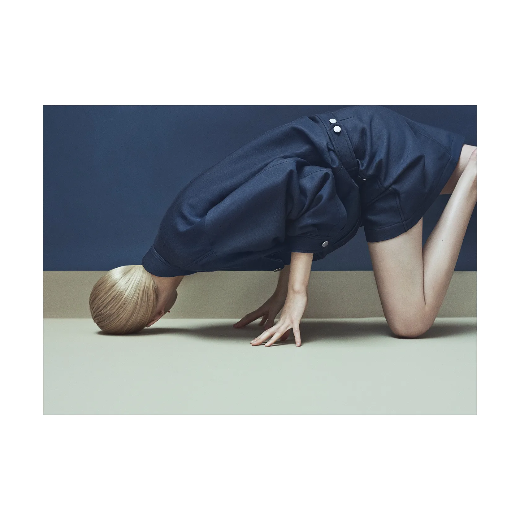 In Deep Blue 海报, 30x40 cm Paper Collective