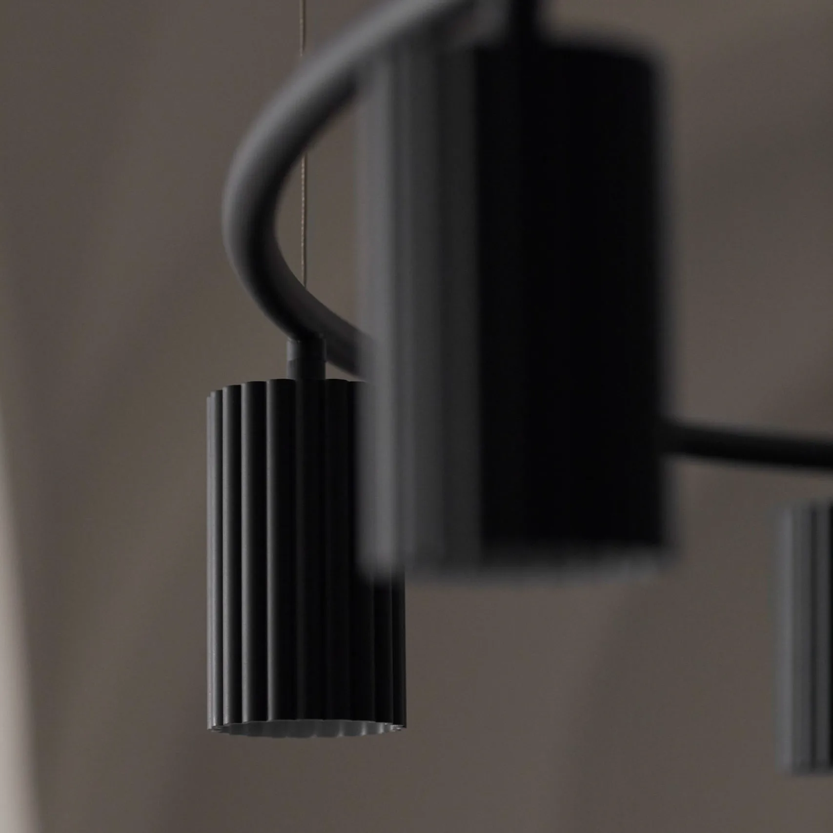 Donna Circle 100 ceiling 灯, 黑色 ink Pholc