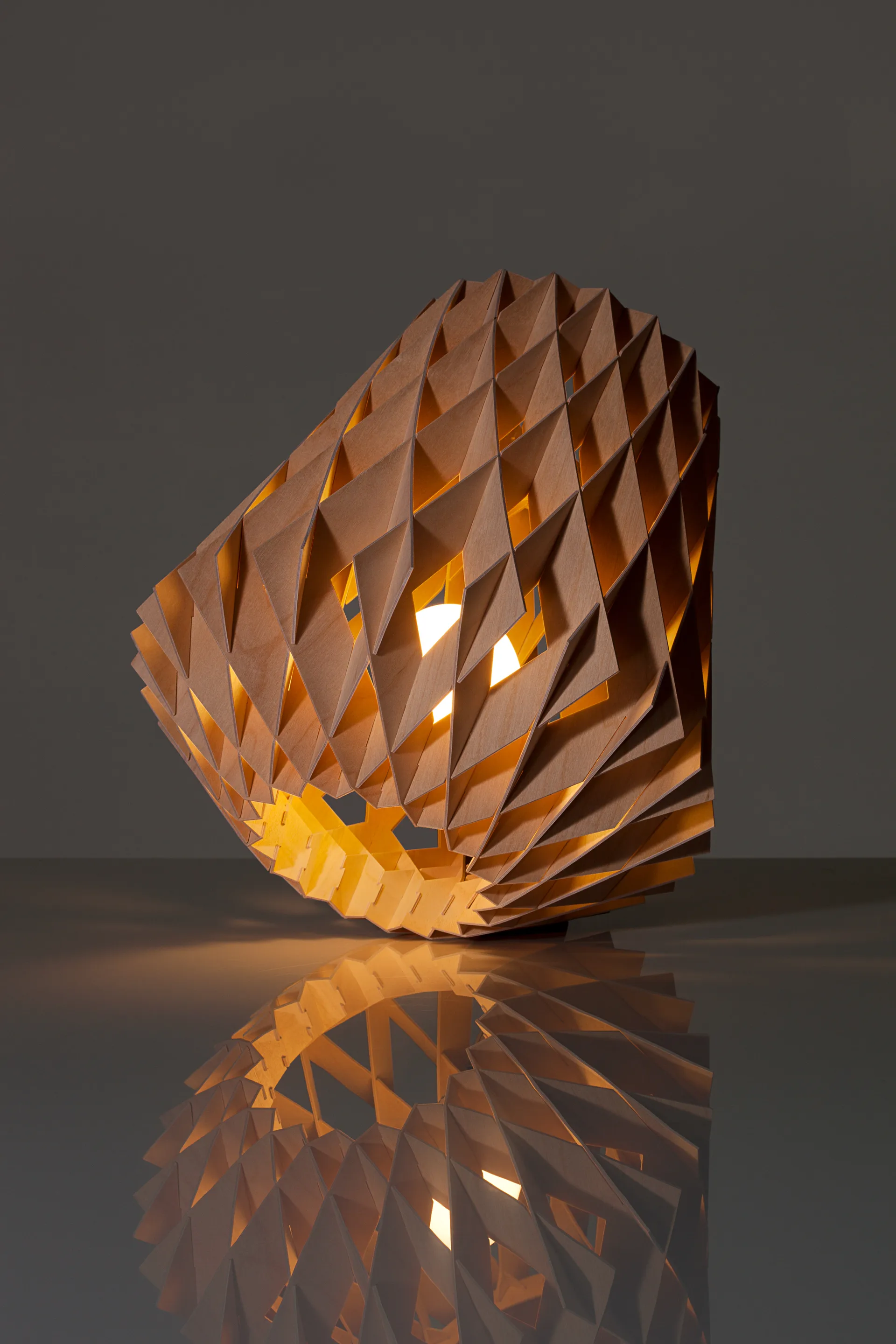 Pilke Signature 台灯 Ø28 cm, birch Pilke