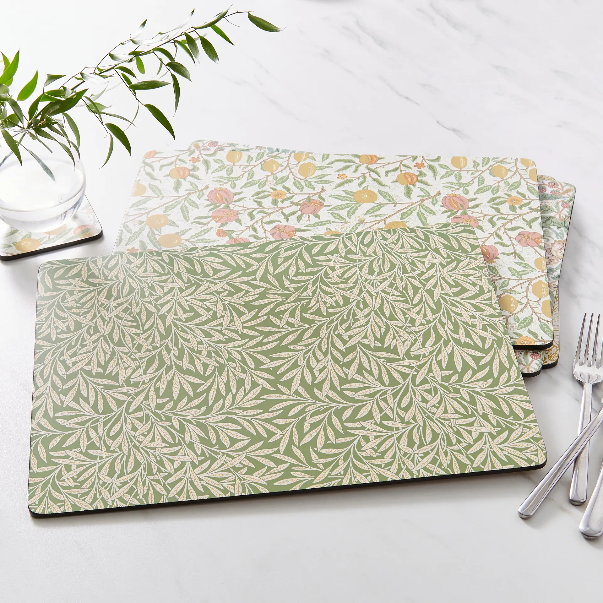 Morris & Co Simpley mixed 餐垫 4件, Fruit, Willow, Strawberry Thief, Marigold Pimpernel