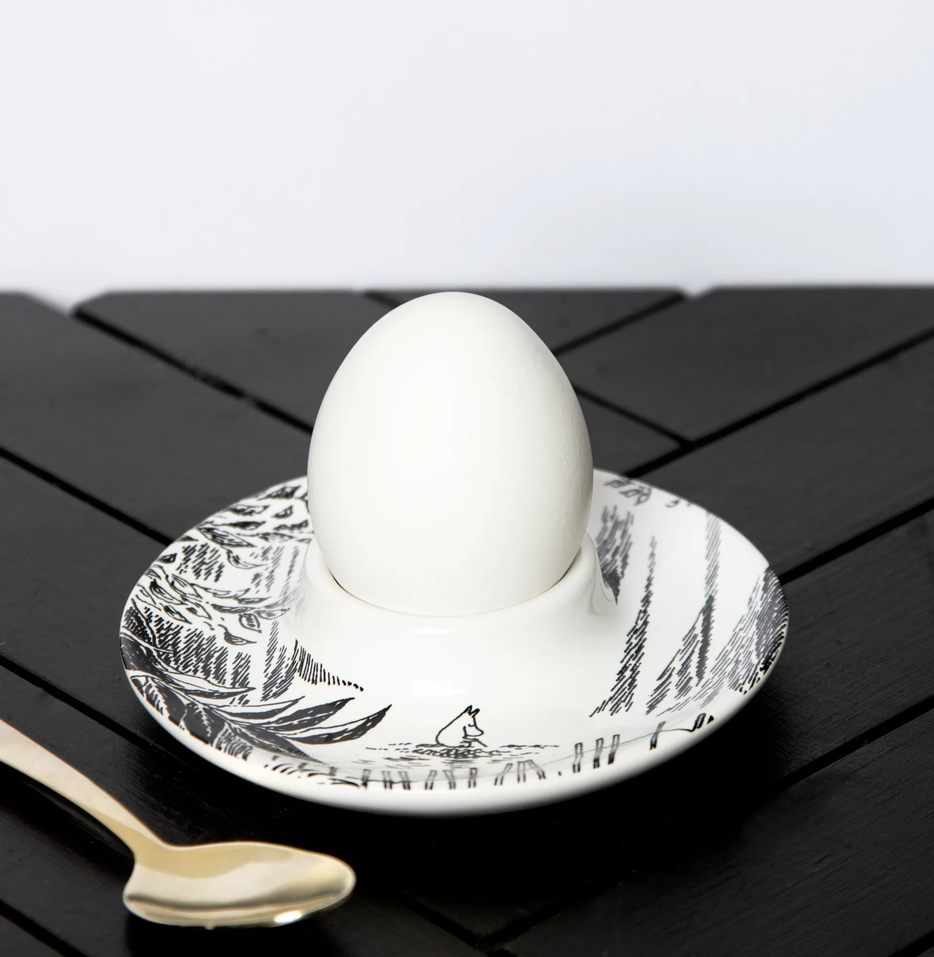 Moomin 蛋杯 with 碟 , 黑色-白色 Pluto Design