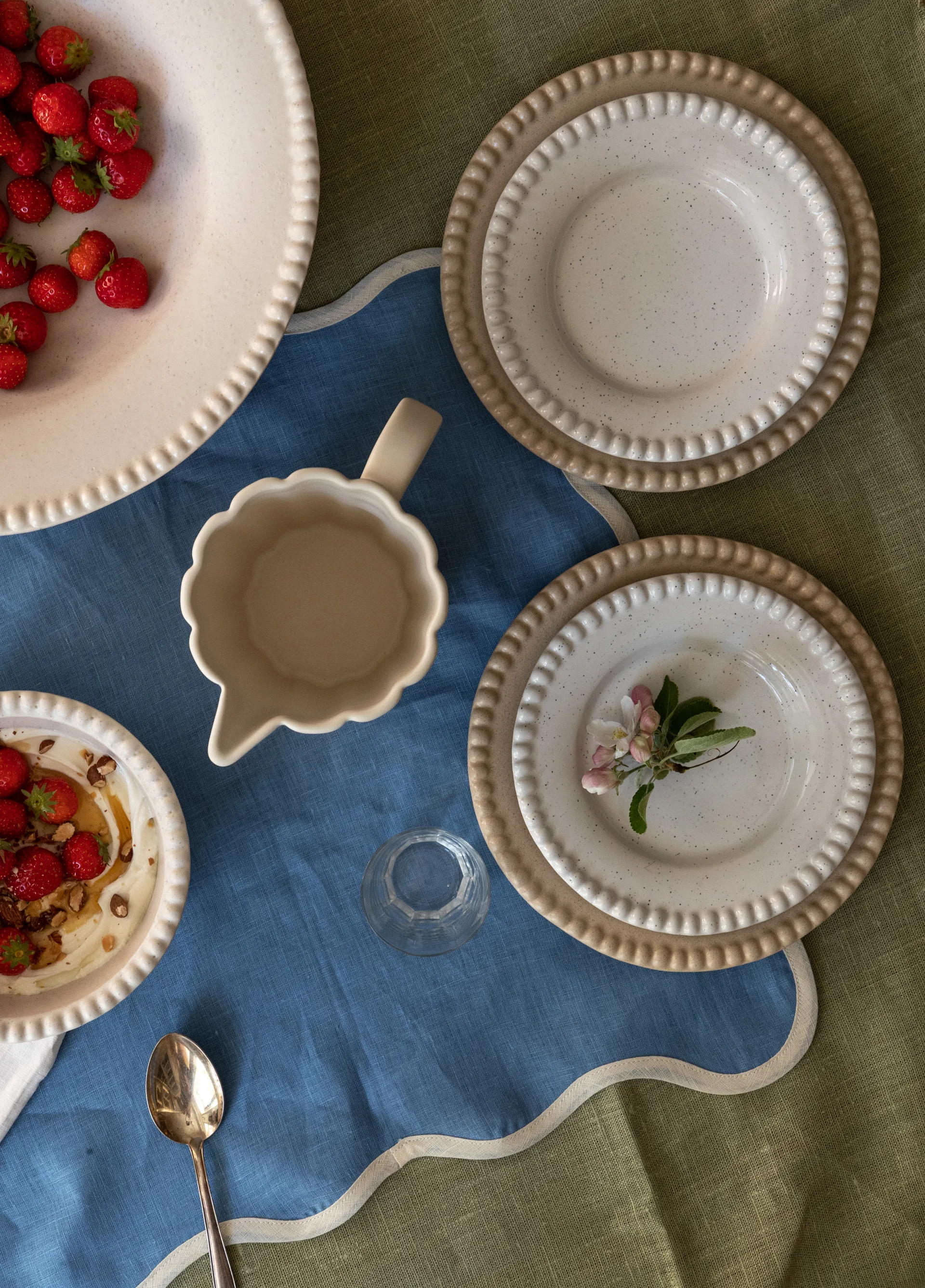 Daria pasta 盘子 Ø35 cm, Cotton 白色 matte PotteryJo