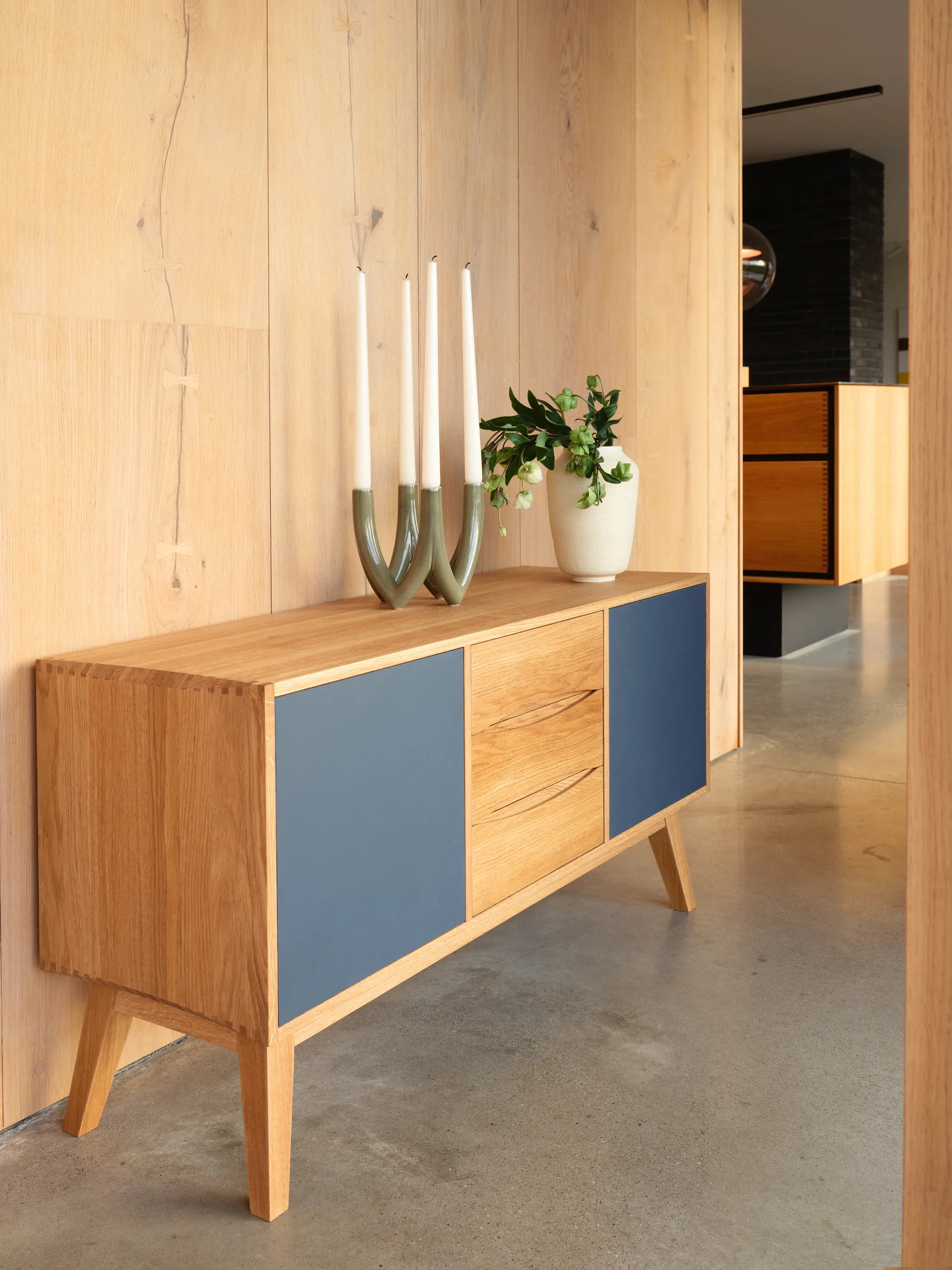 Chandelier 烛台 no. 56, Olive 绿色 Ro Collection