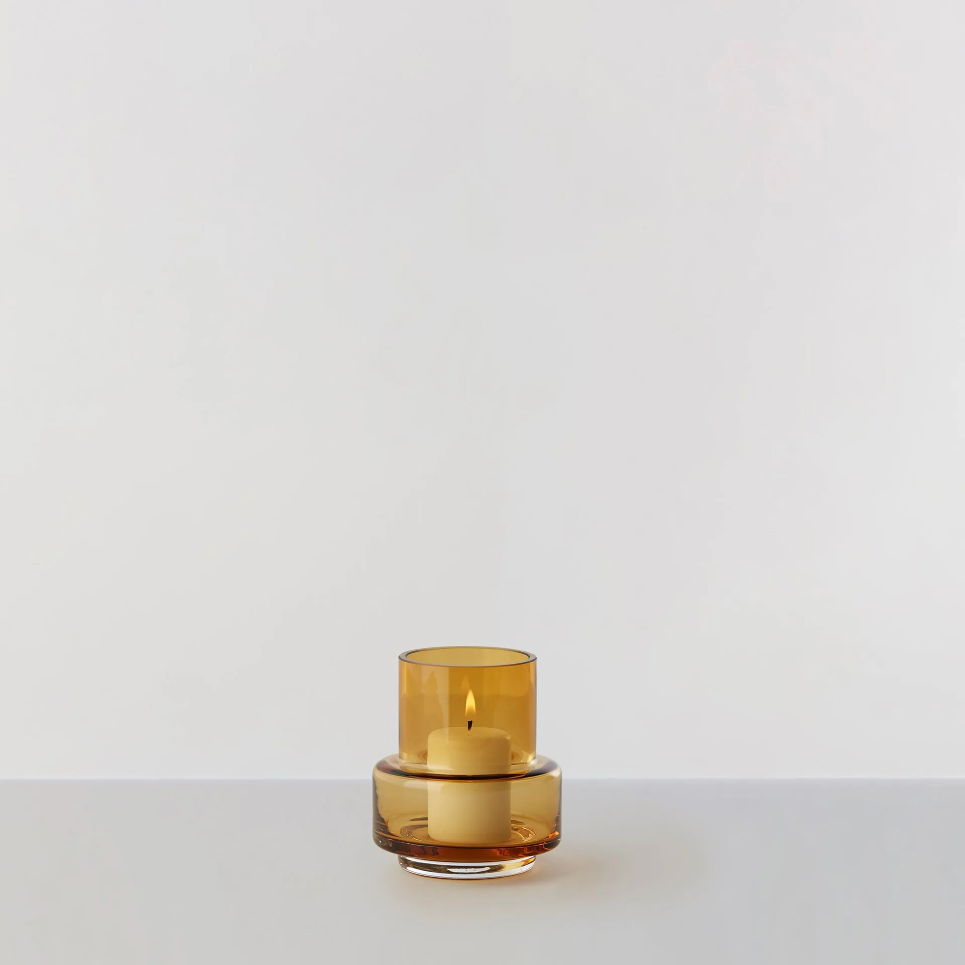Hurricane 25号茶蜡, 琥珀色 Ro Collection