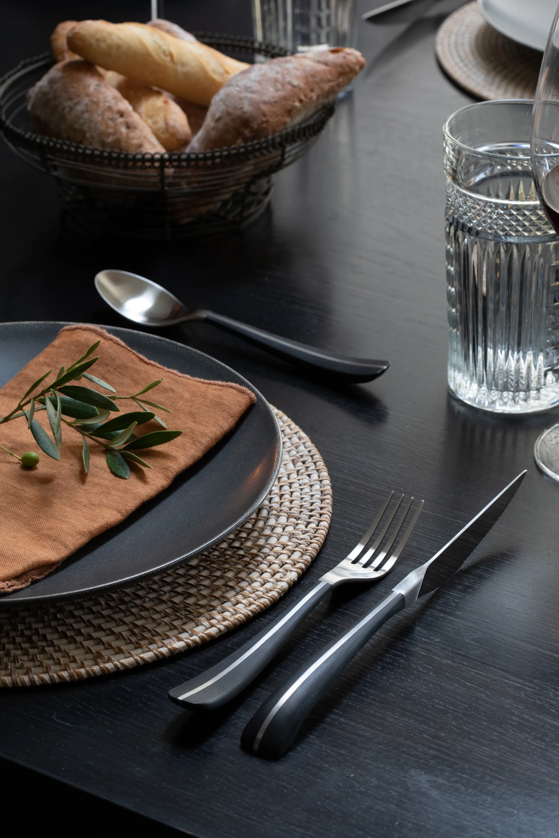 Contour 餐具 cutlery 24 pieces, 黑色 Robert Welch