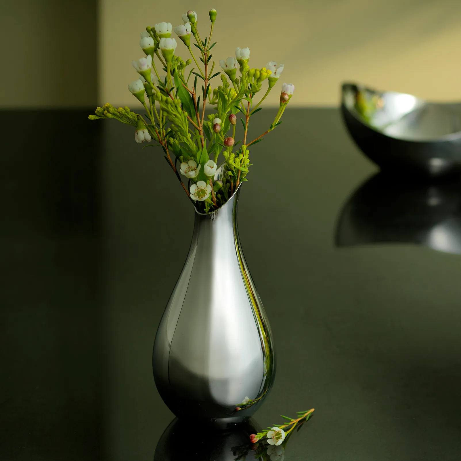 Drift 花瓶 14cm, 光滑款 Robert Welch