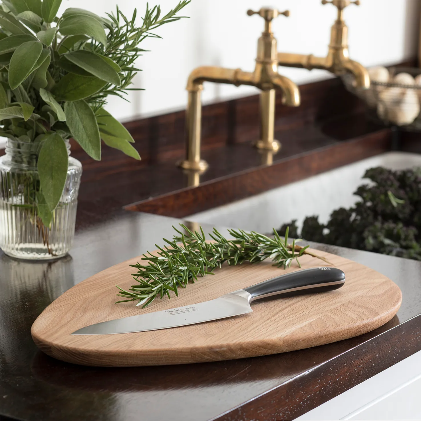 Pebble 菜板  44 cm, oak Robert Welch