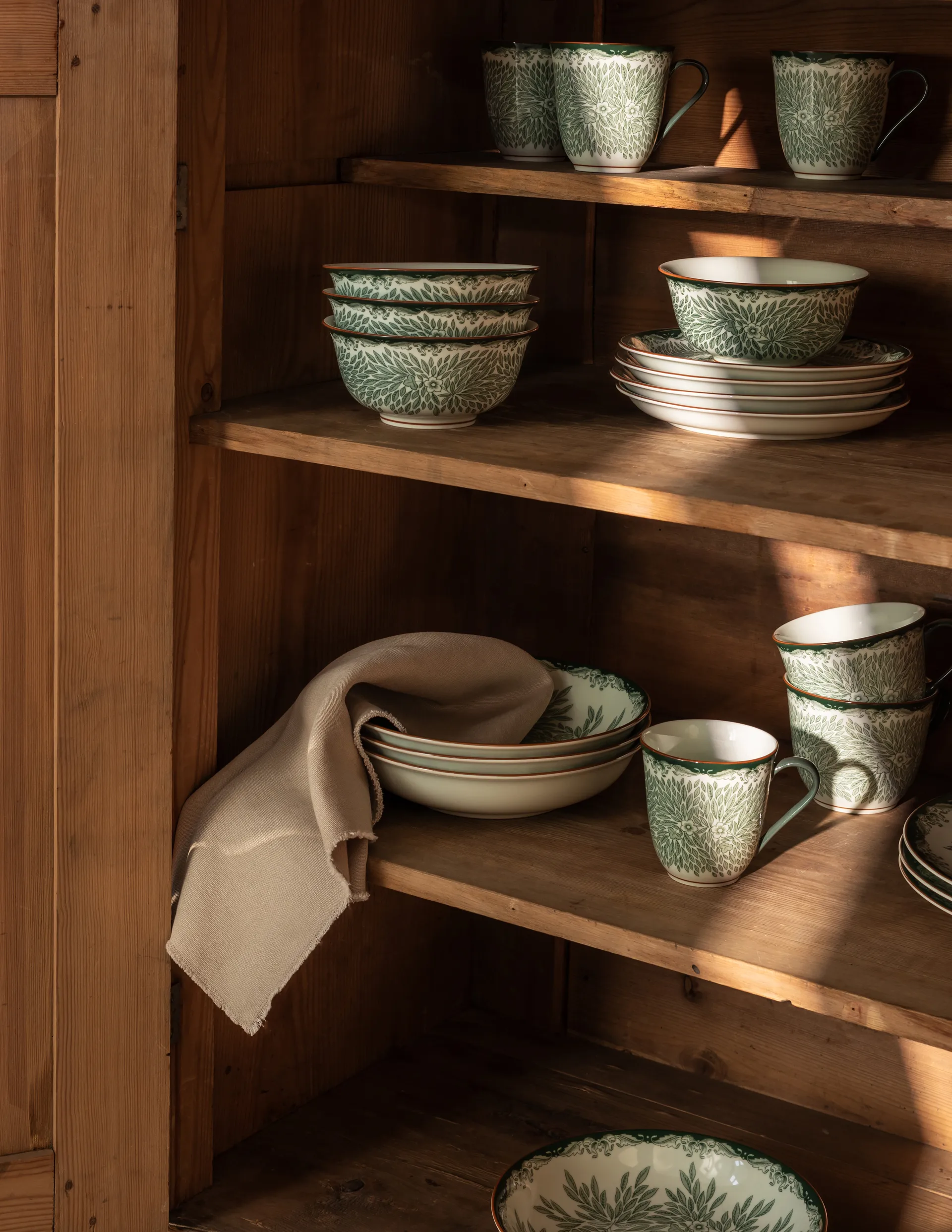 Ostindia Floris 神秘东方 旷野  2012新设计 碗 50 cl, 绿色
 Rörstrand