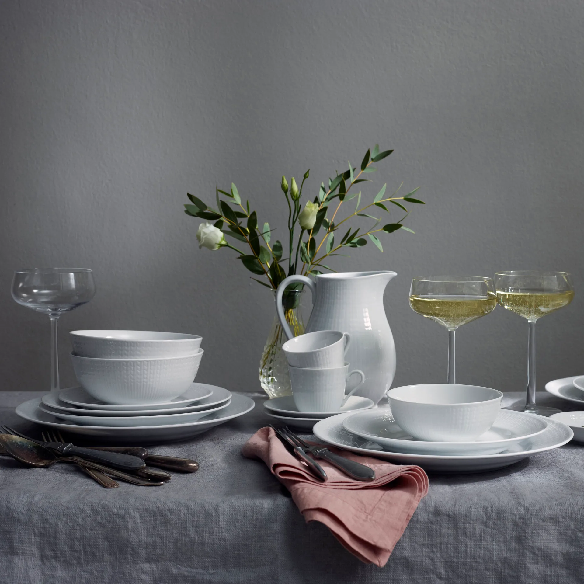 Swedish Grace 瑞式优雅 纯色经典 盘子 小 Ø21 cm, 白色 Rörstrand