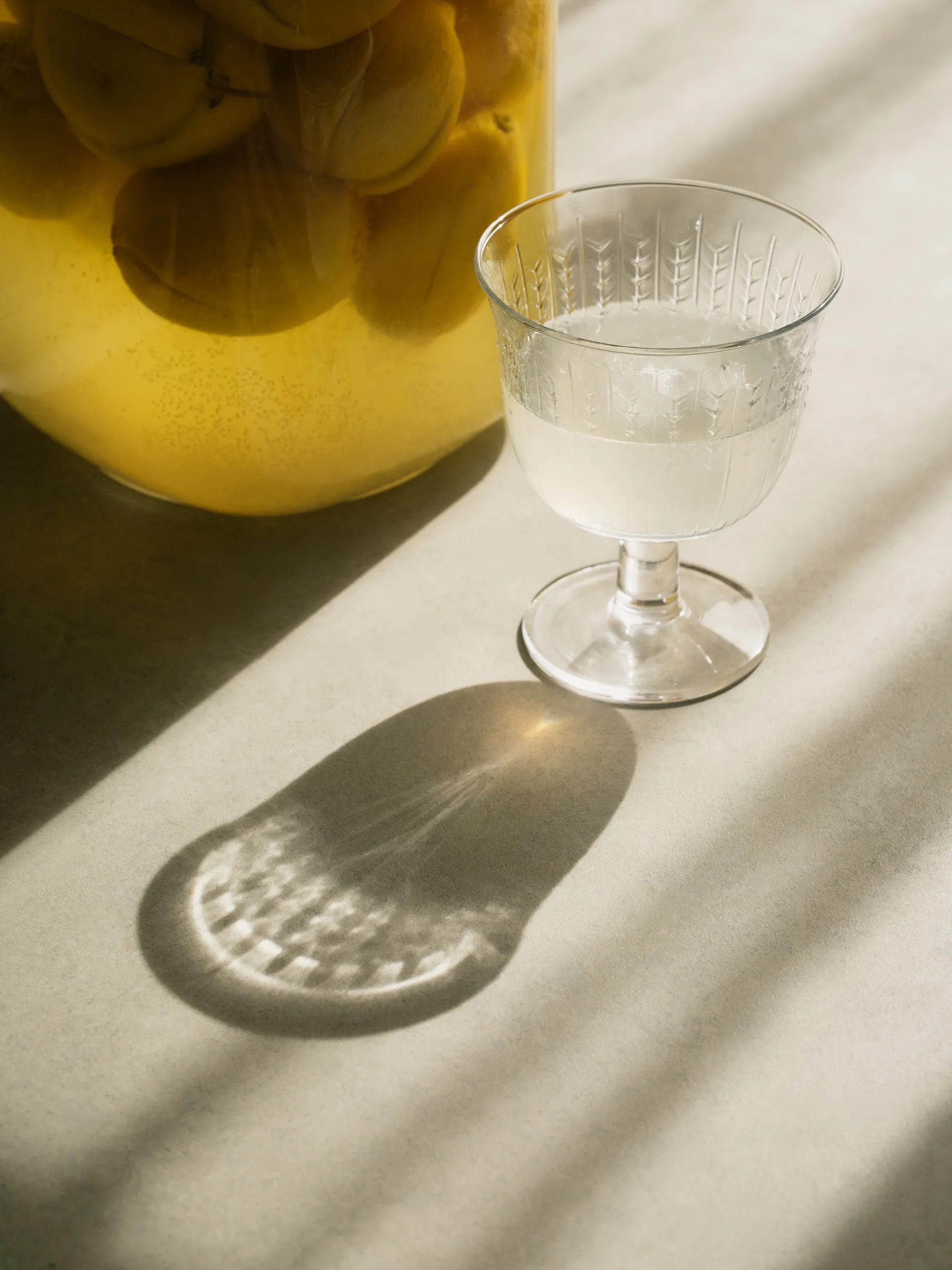 Swedish Grace 杯子/玻璃杯/酒杯 on stem 25 cl 两件套装, 透明 Rörstrand