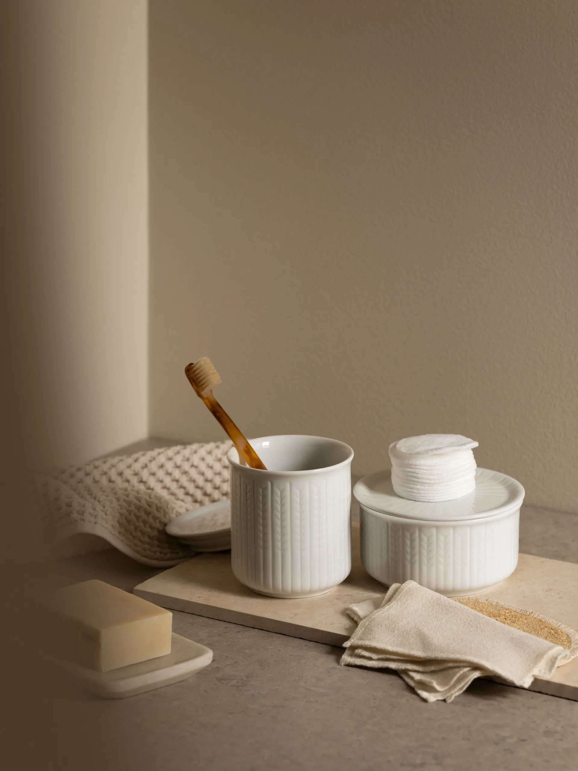 Swedish Grace 储物罐 S 0.3 L, 雪白 Rörstrand