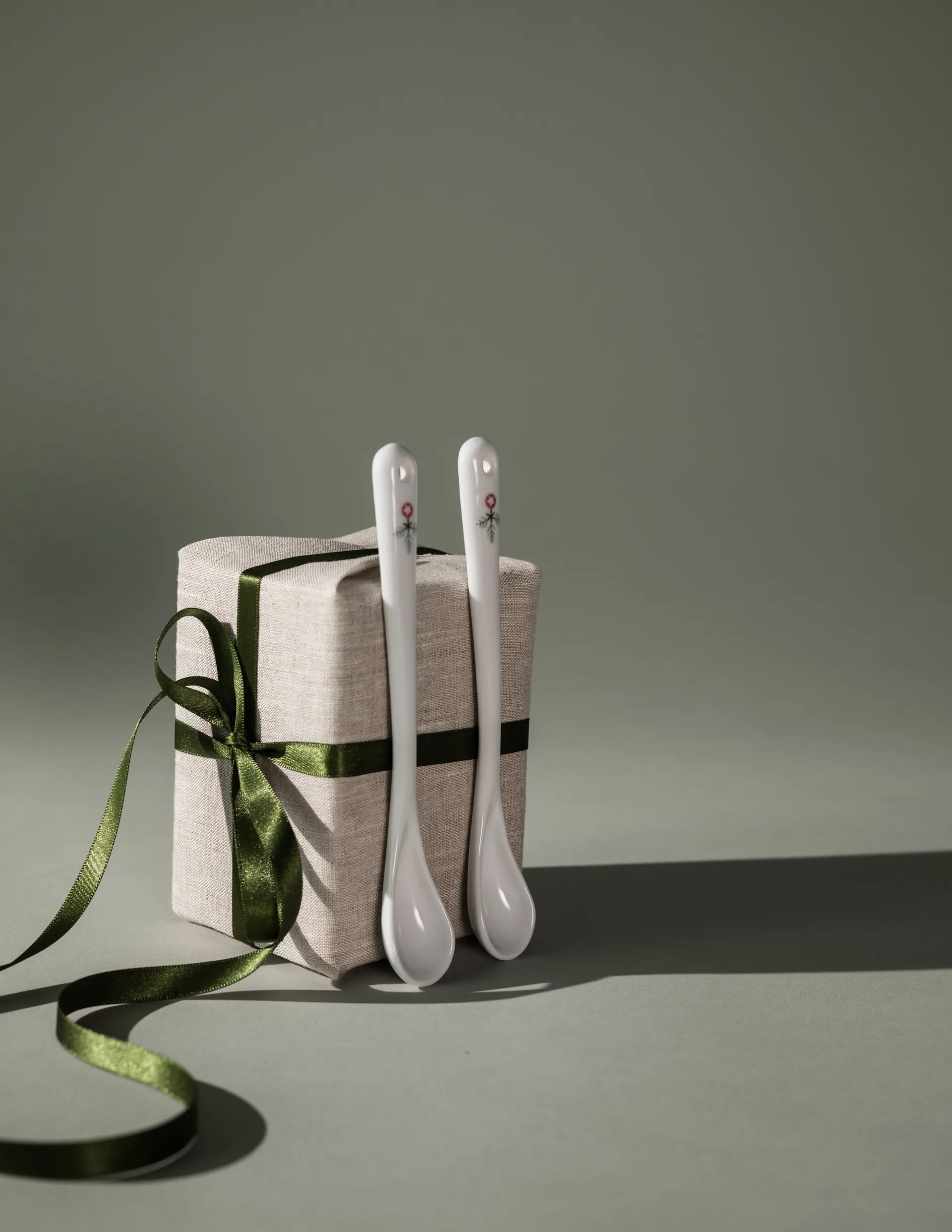 Swedish Grace Winter 优雅冬日系列 勺子 15 cm 两件套装, 白色 Rörstrand