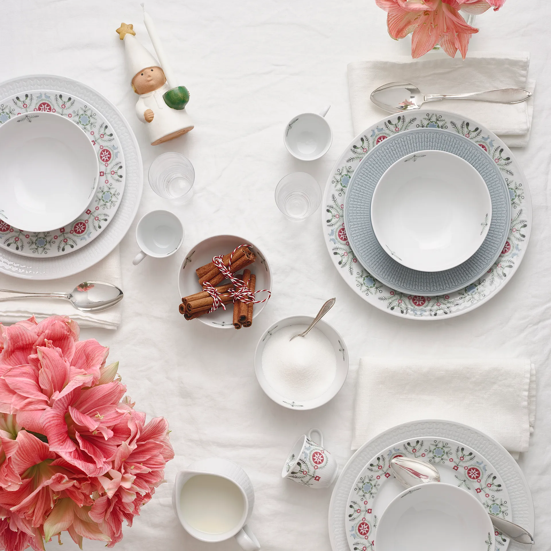 Swedish Grace Winter 优雅冬日系列 盘子 27 cm, 白色 Rörstrand