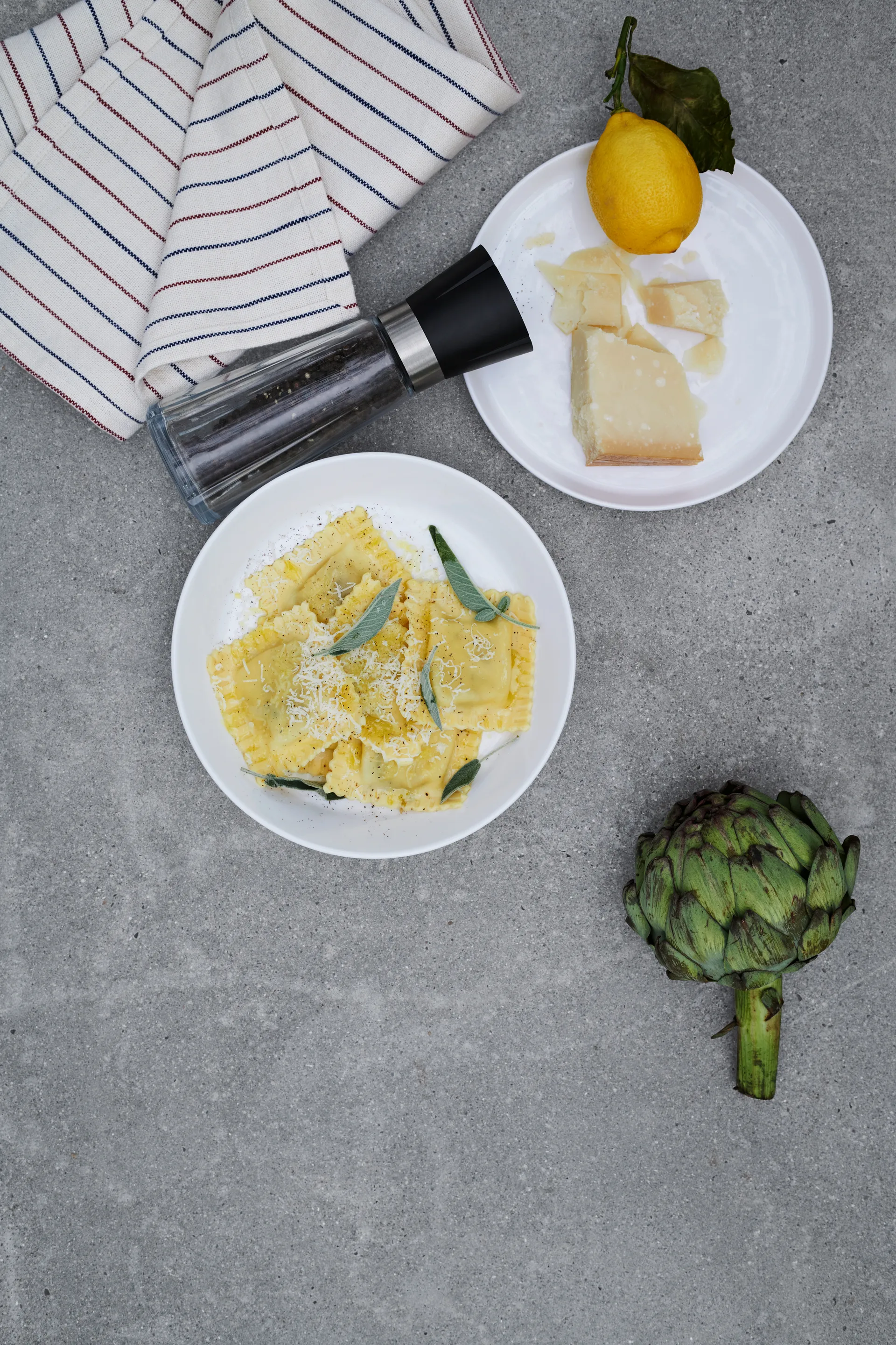 Grand Cru 盐和胡椒研磨器 H20.5 cm, 黑色-steel Rosendahl