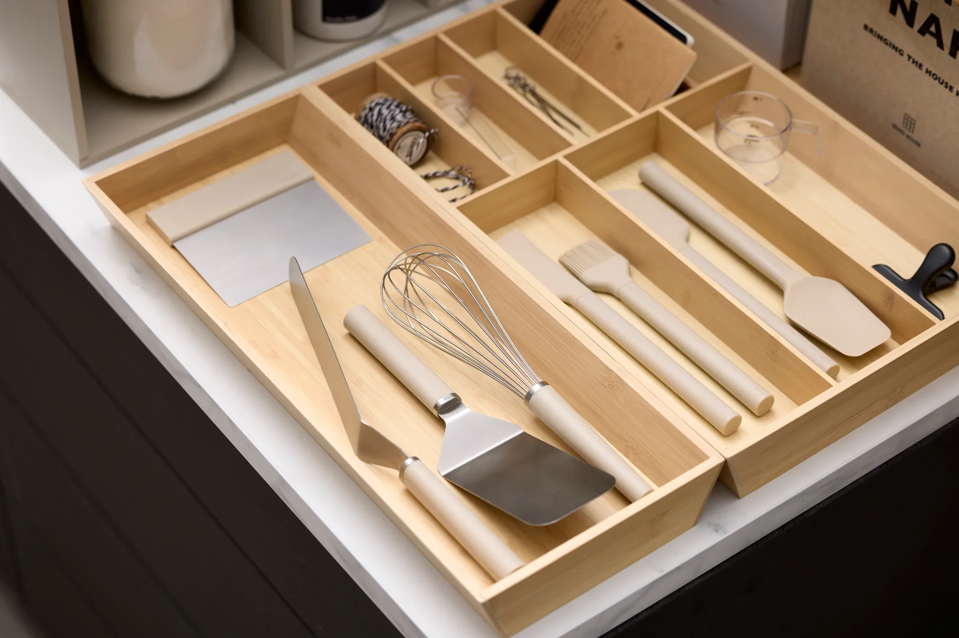 Emma palette 刀 narrow steel 33 cm, Hummus Rosti