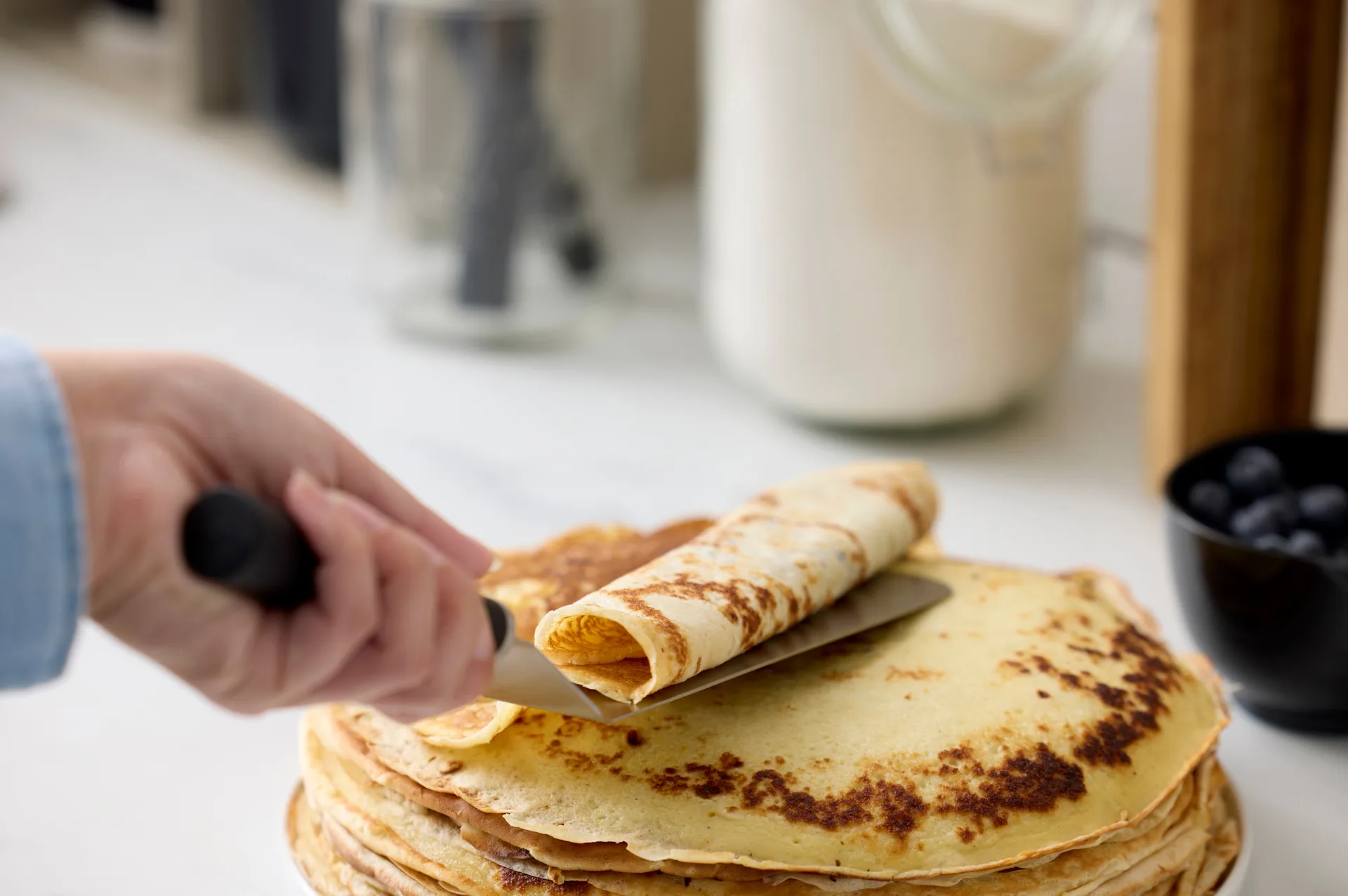 Emma palette 刀 narrow steel 33 cm, 黑色 Rosti