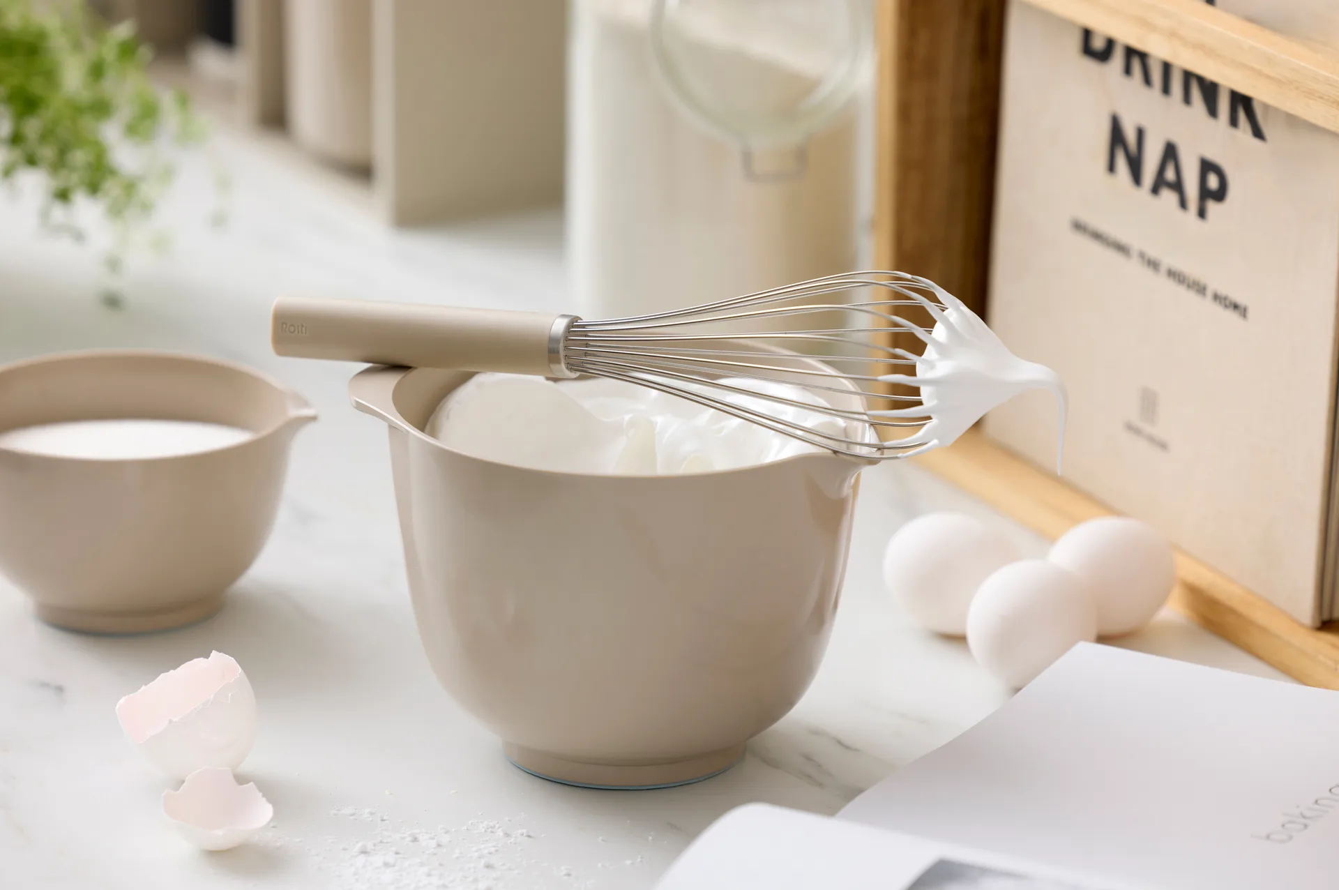 Emma 打蛋器 steel 27 cm, Hummus Rosti