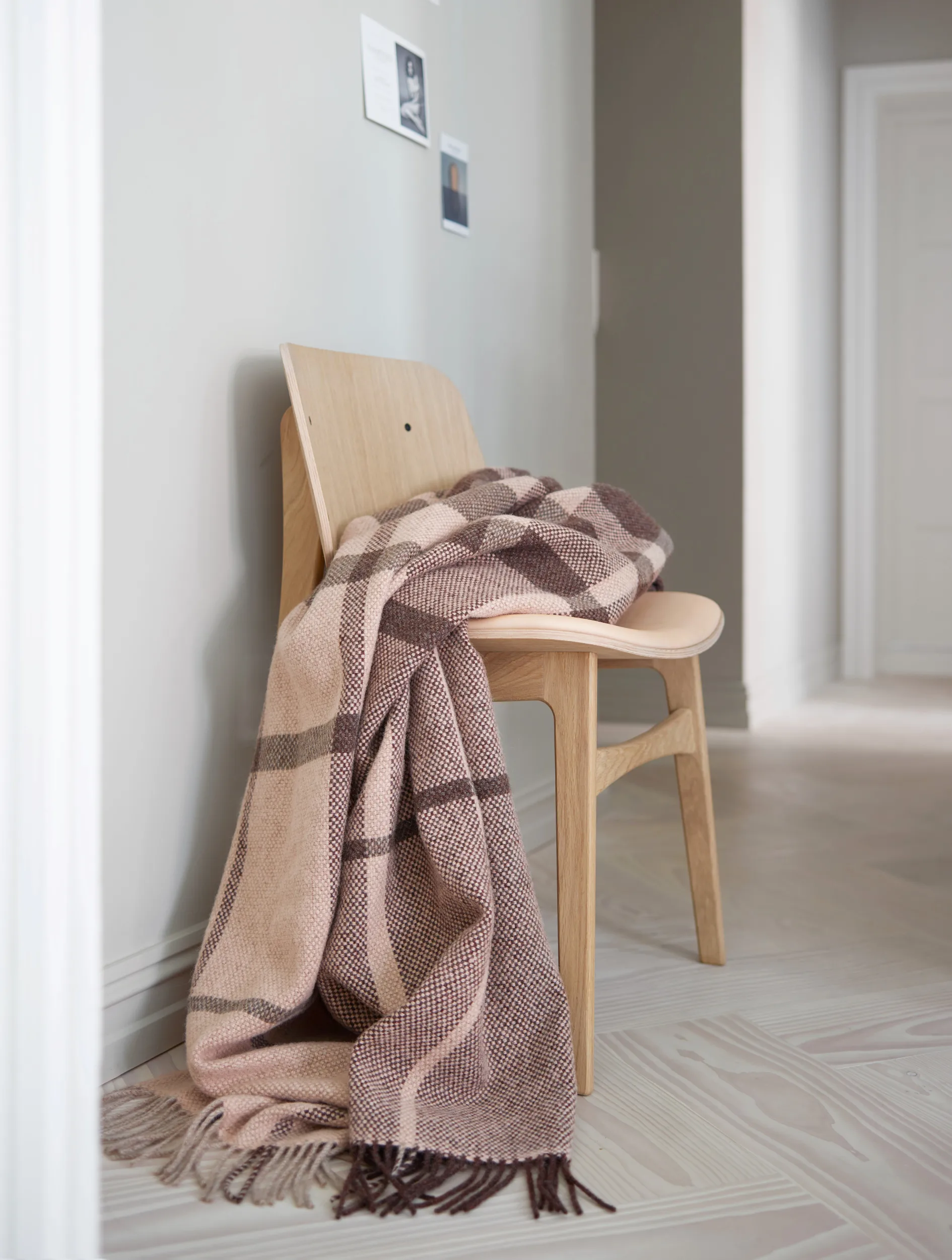 Filos 格纹流苏 羊羔毛毯子 145x220 cm, 褐色 Røros Tweed